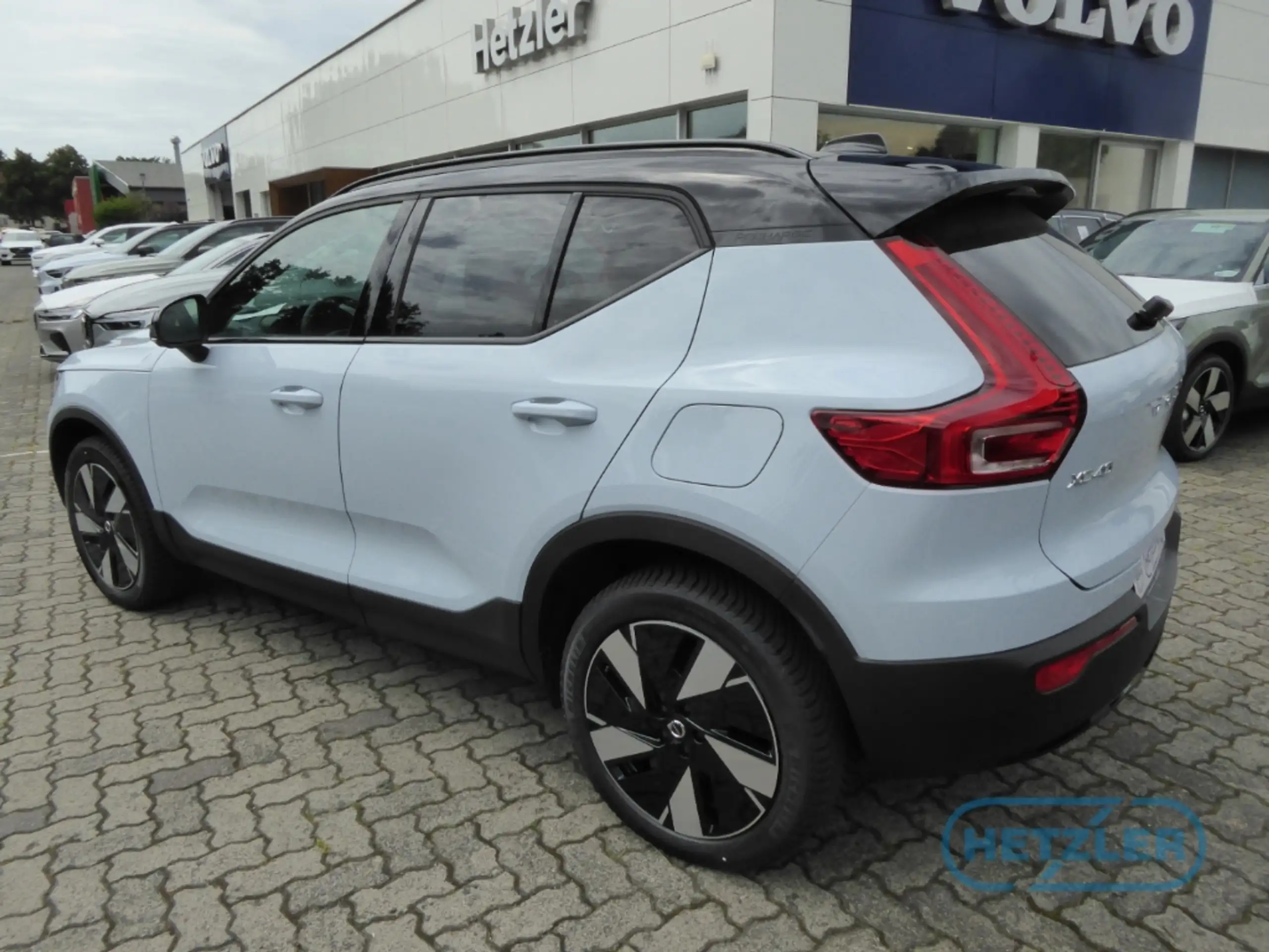 Volvo - XC40