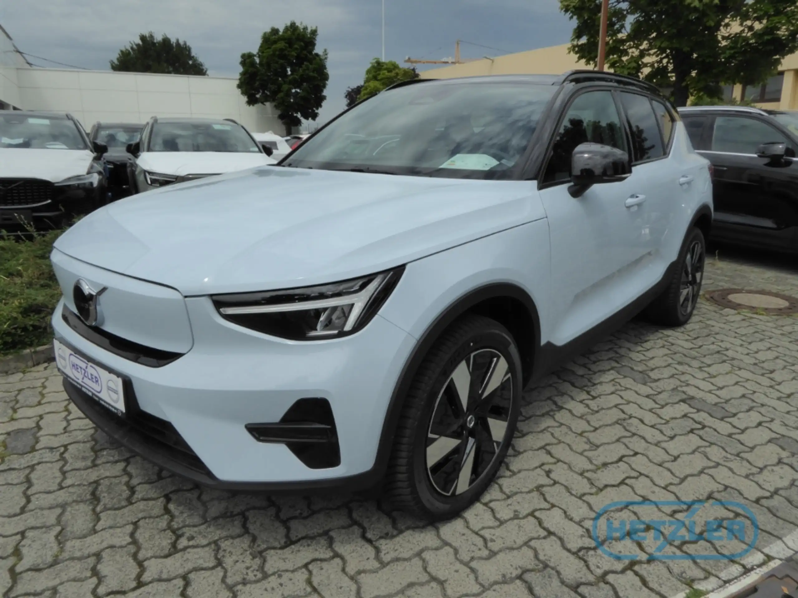 Volvo - XC40