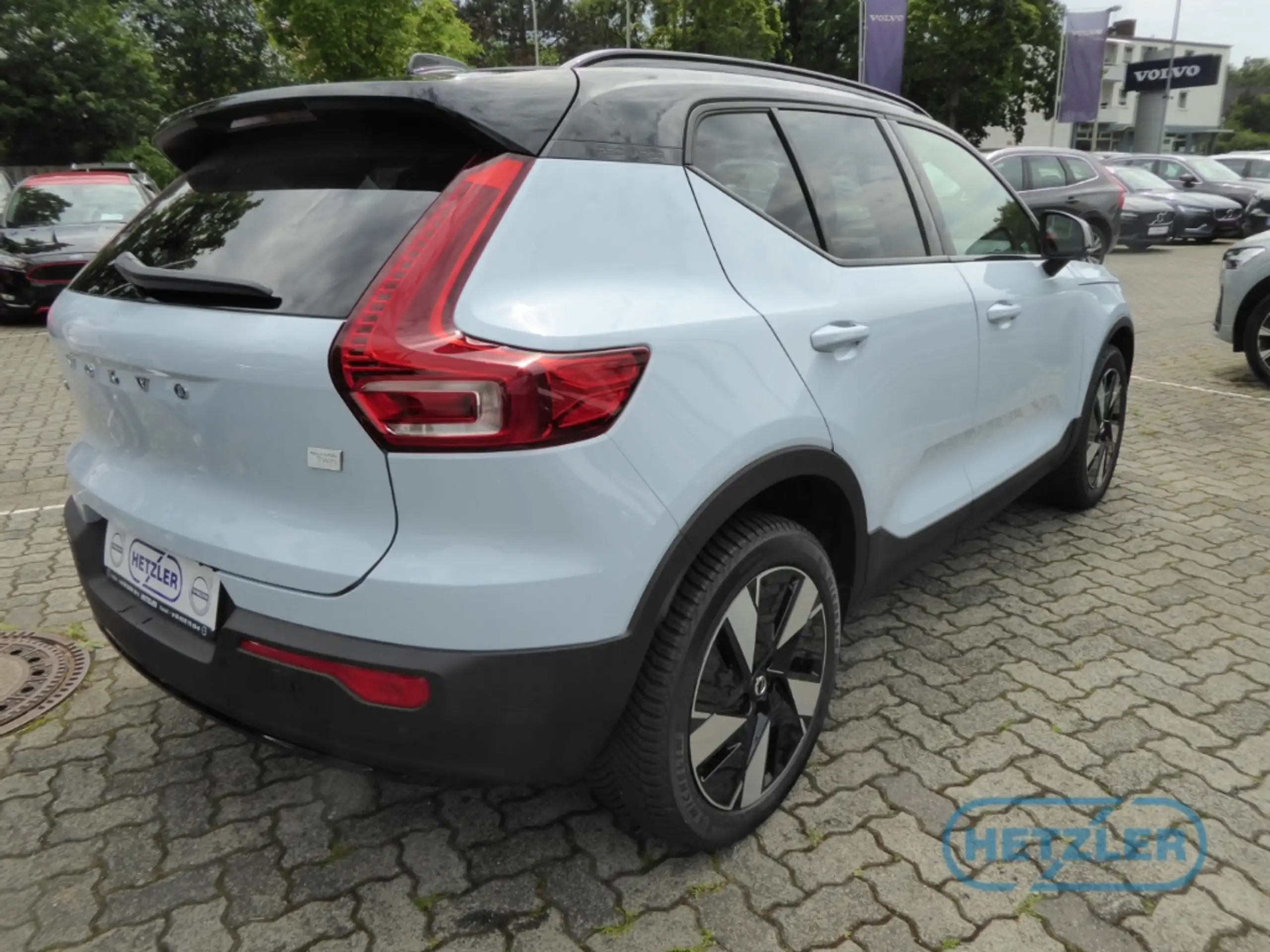 Volvo - XC40