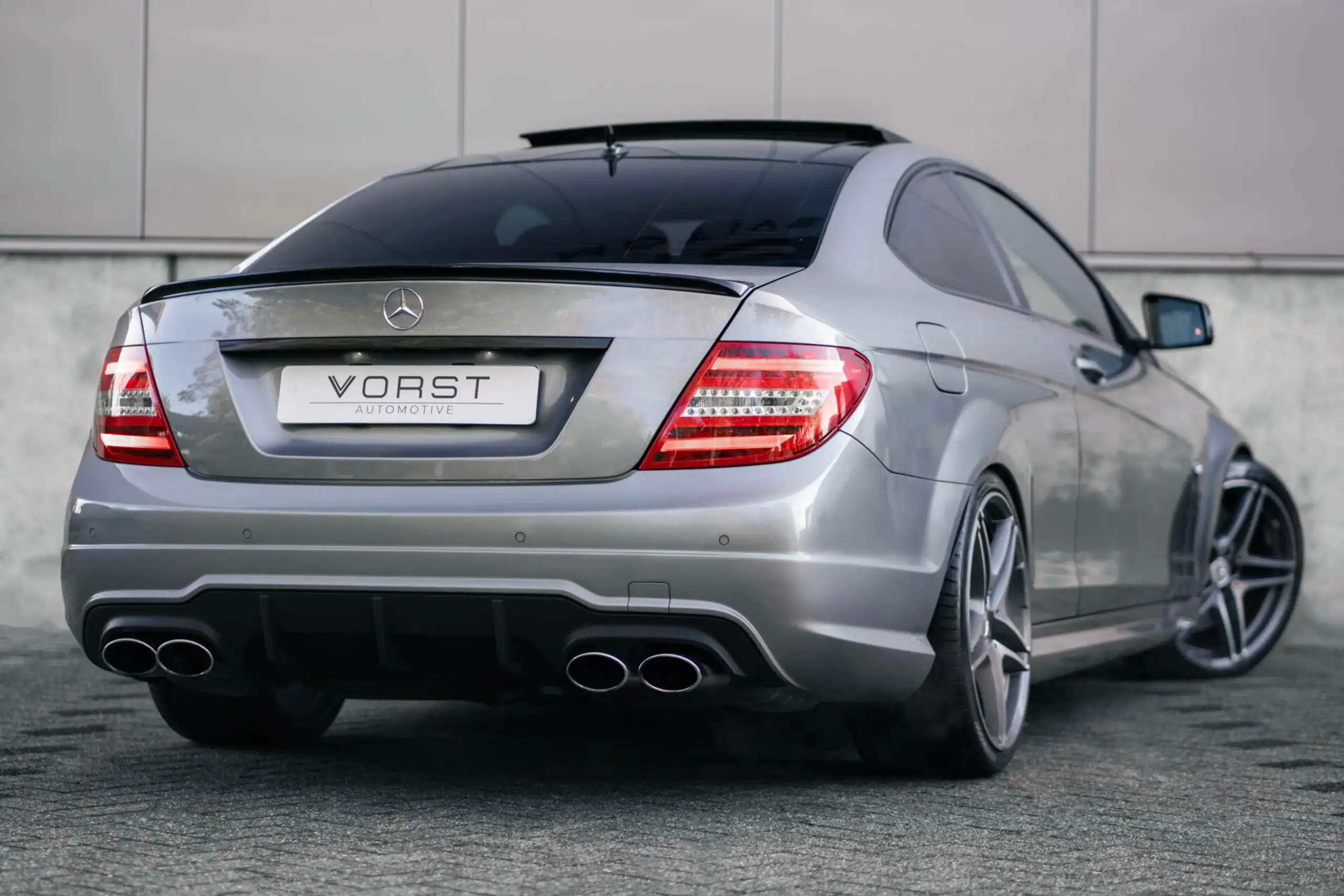 Mercedes-Benz - C 63 AMG