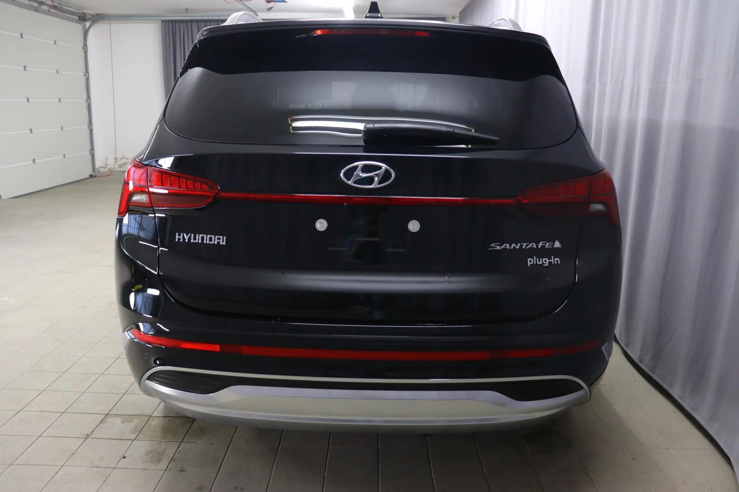 Hyundai - SANTA FE