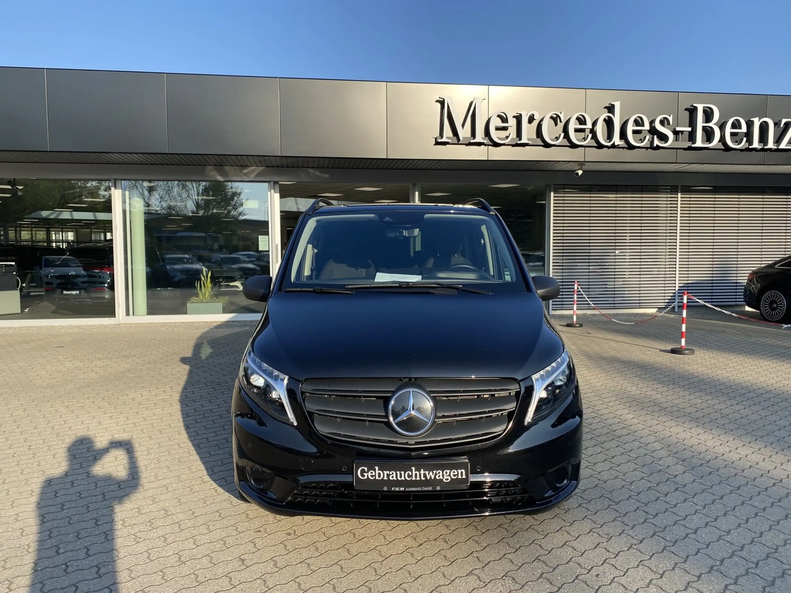 Mercedes-Benz - Vito