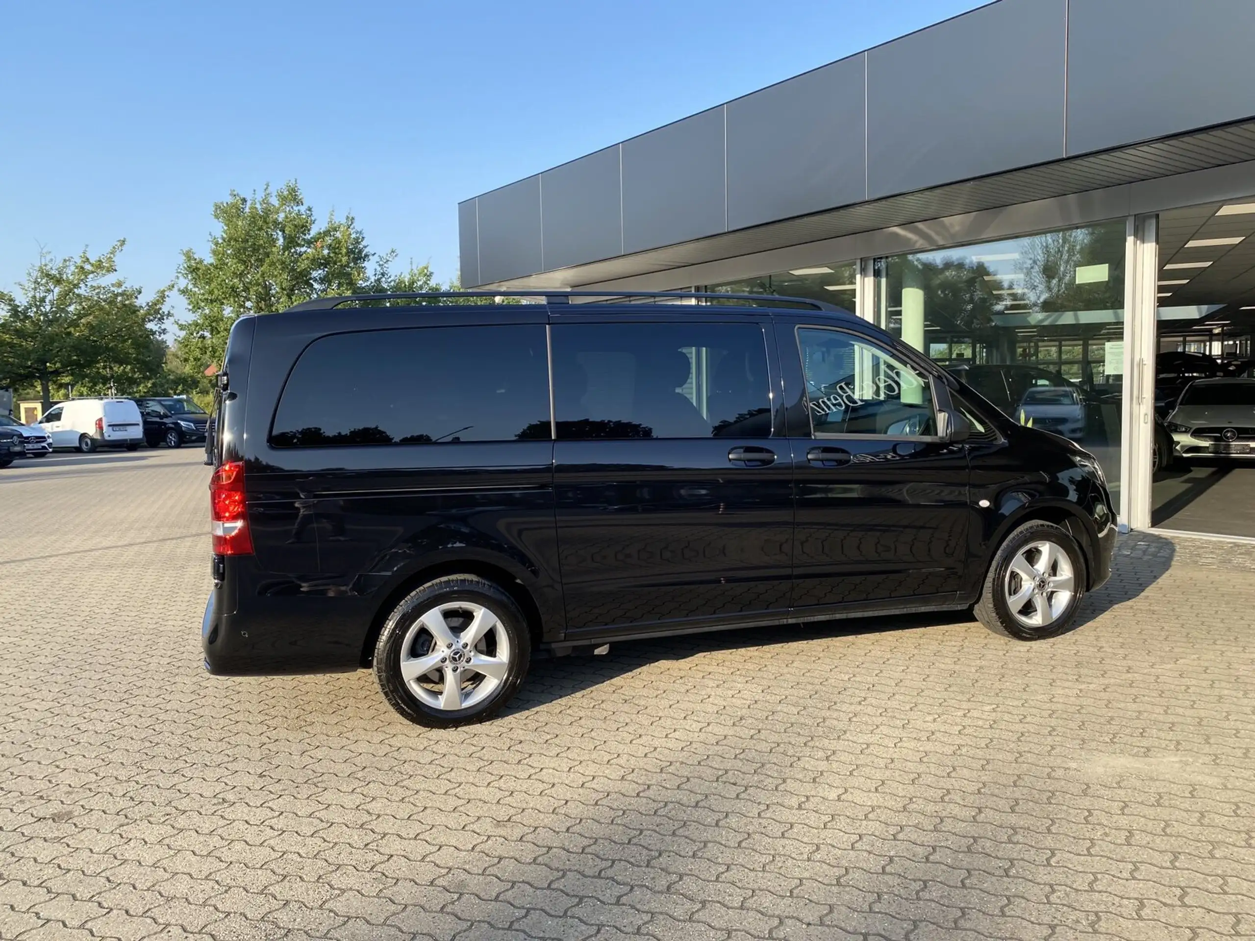 Mercedes-Benz - Vito