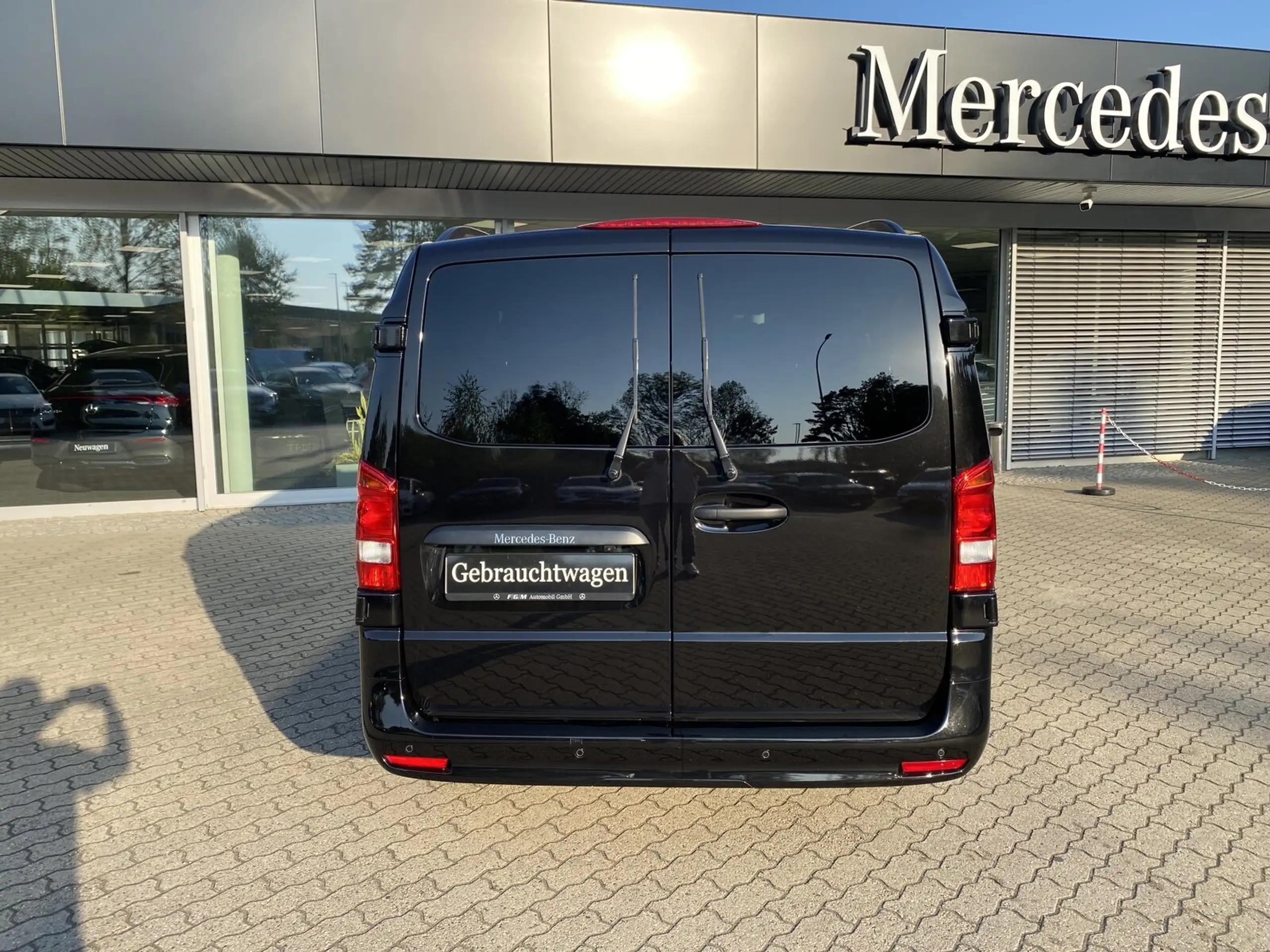 Mercedes-Benz - Vito