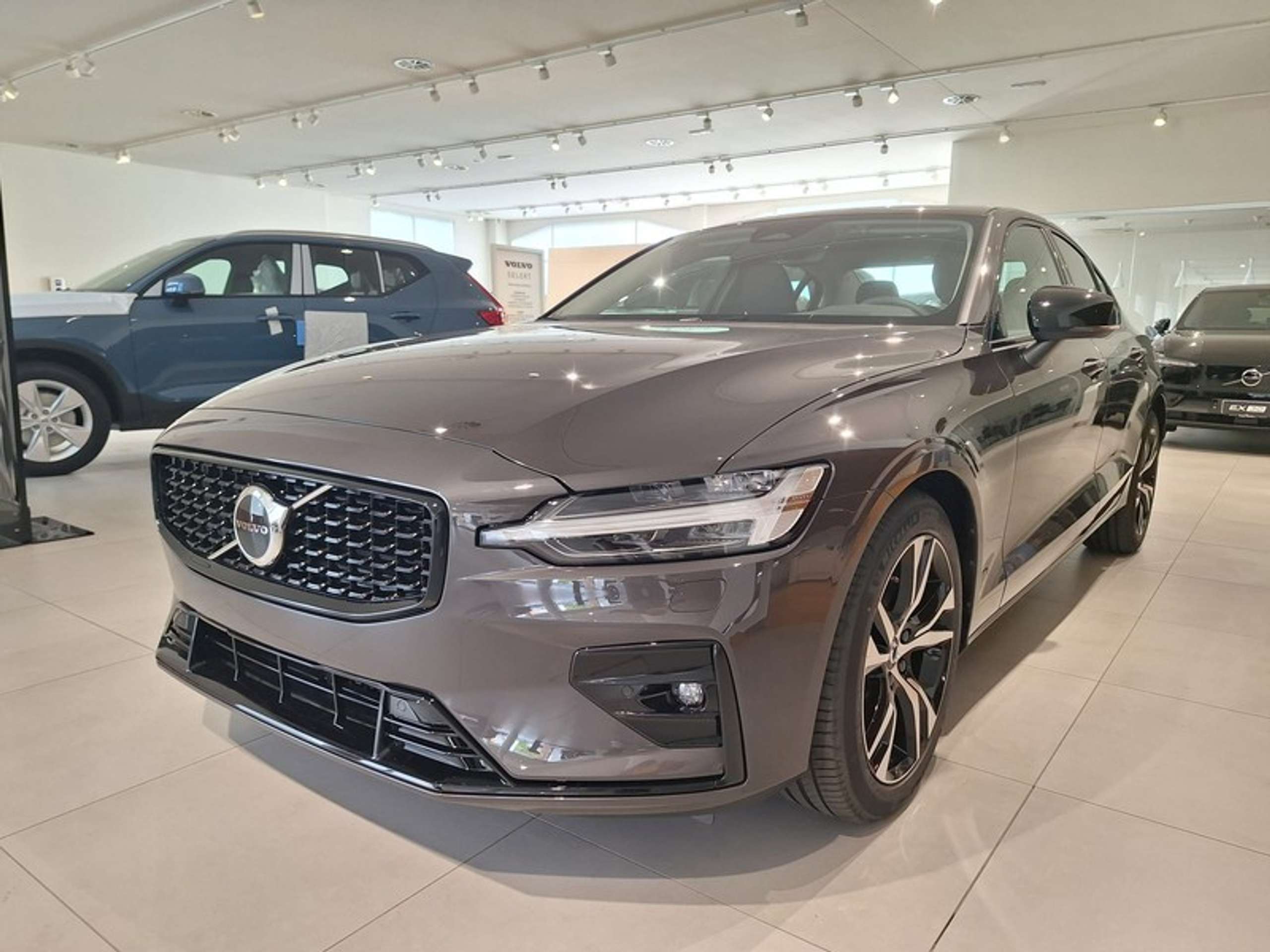 Volvo S60 2024