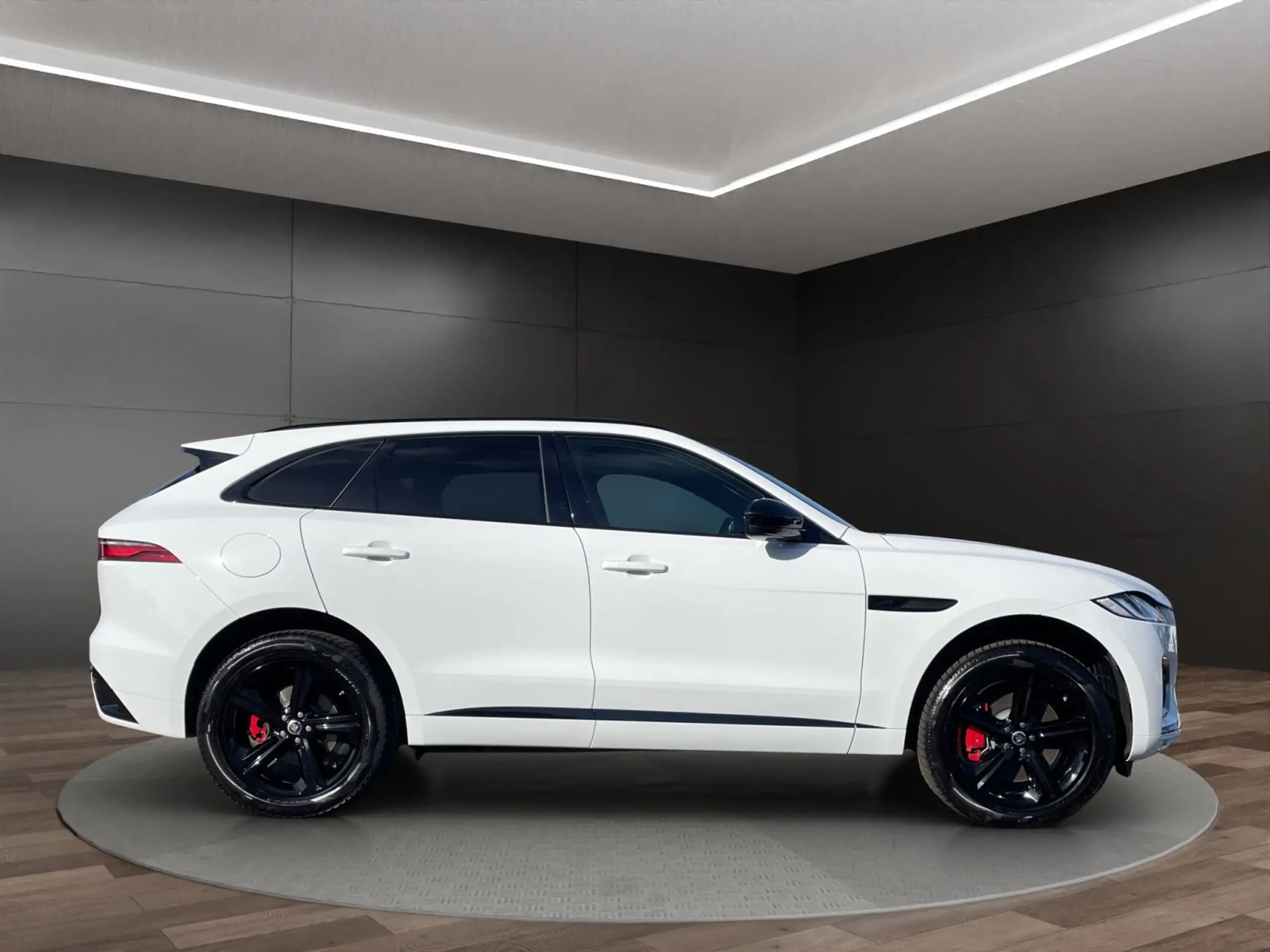 Jaguar - F-Pace