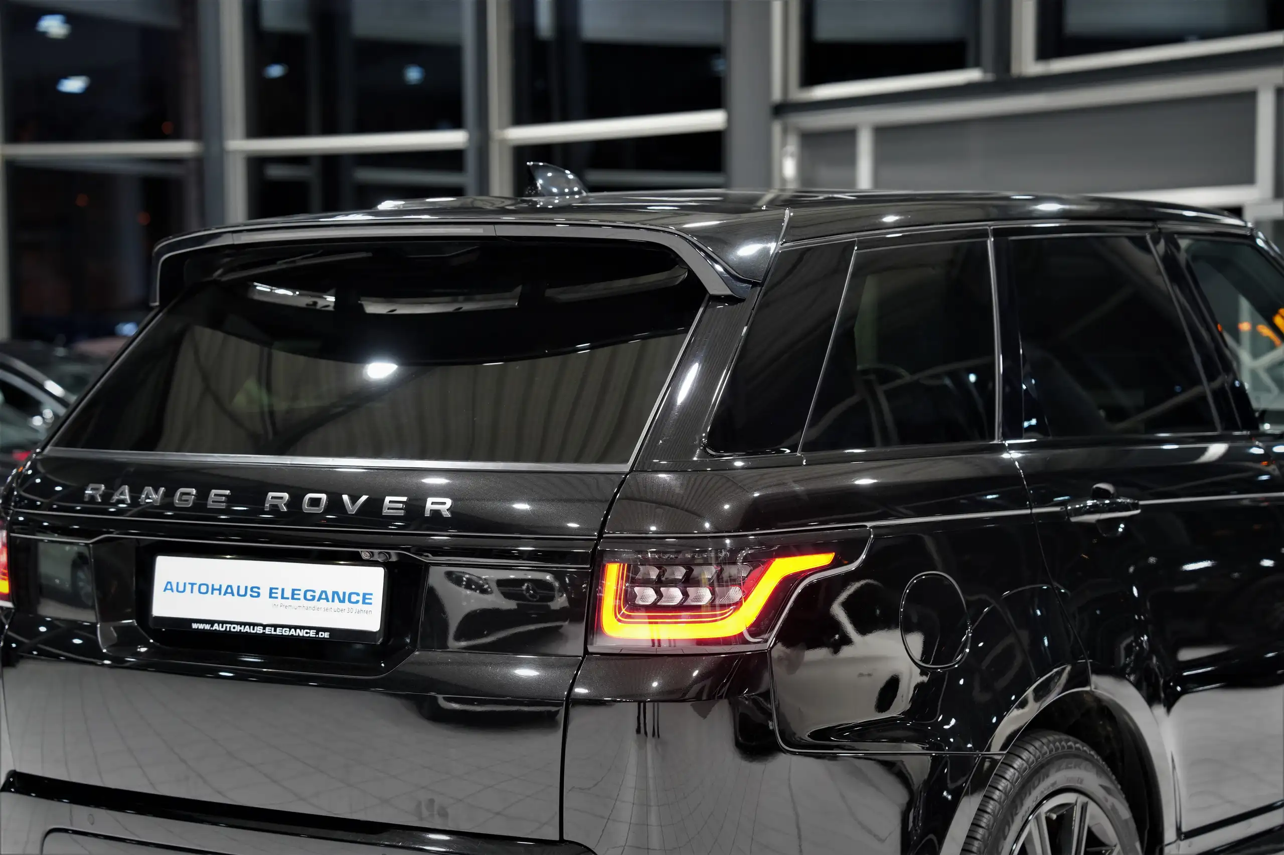 Land Rover - Range Rover Sport