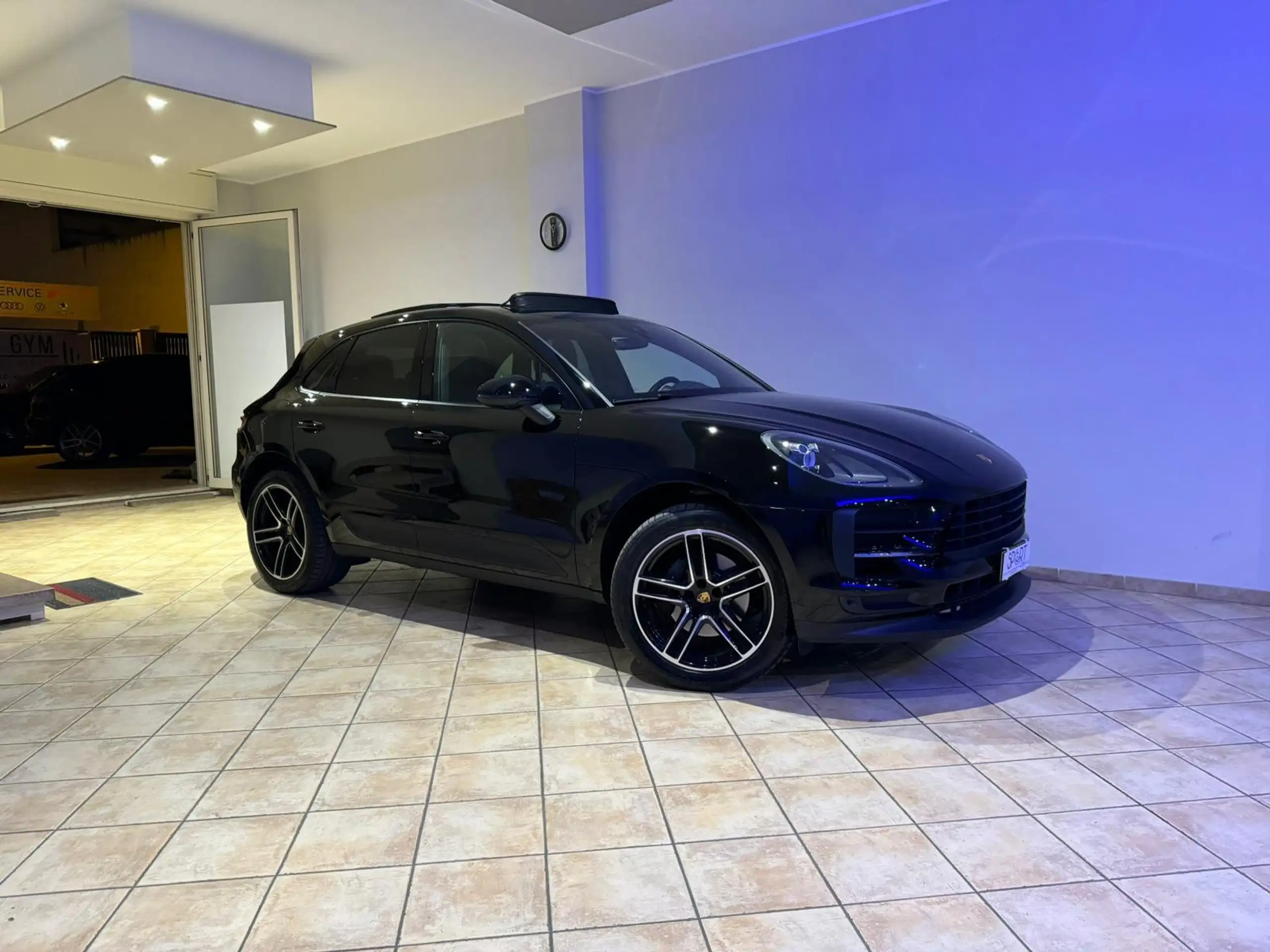 Porsche - Macan