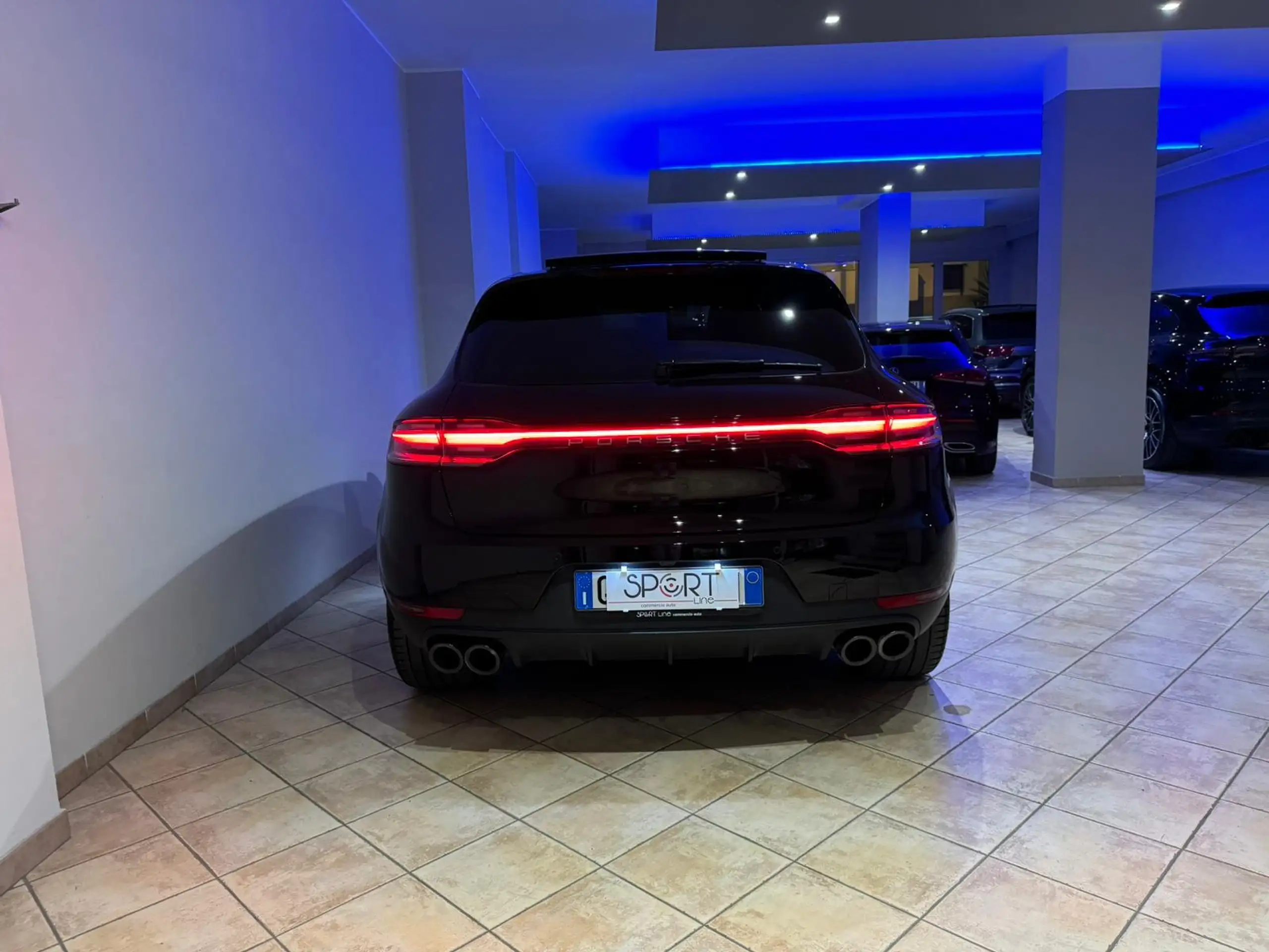 Porsche - Macan