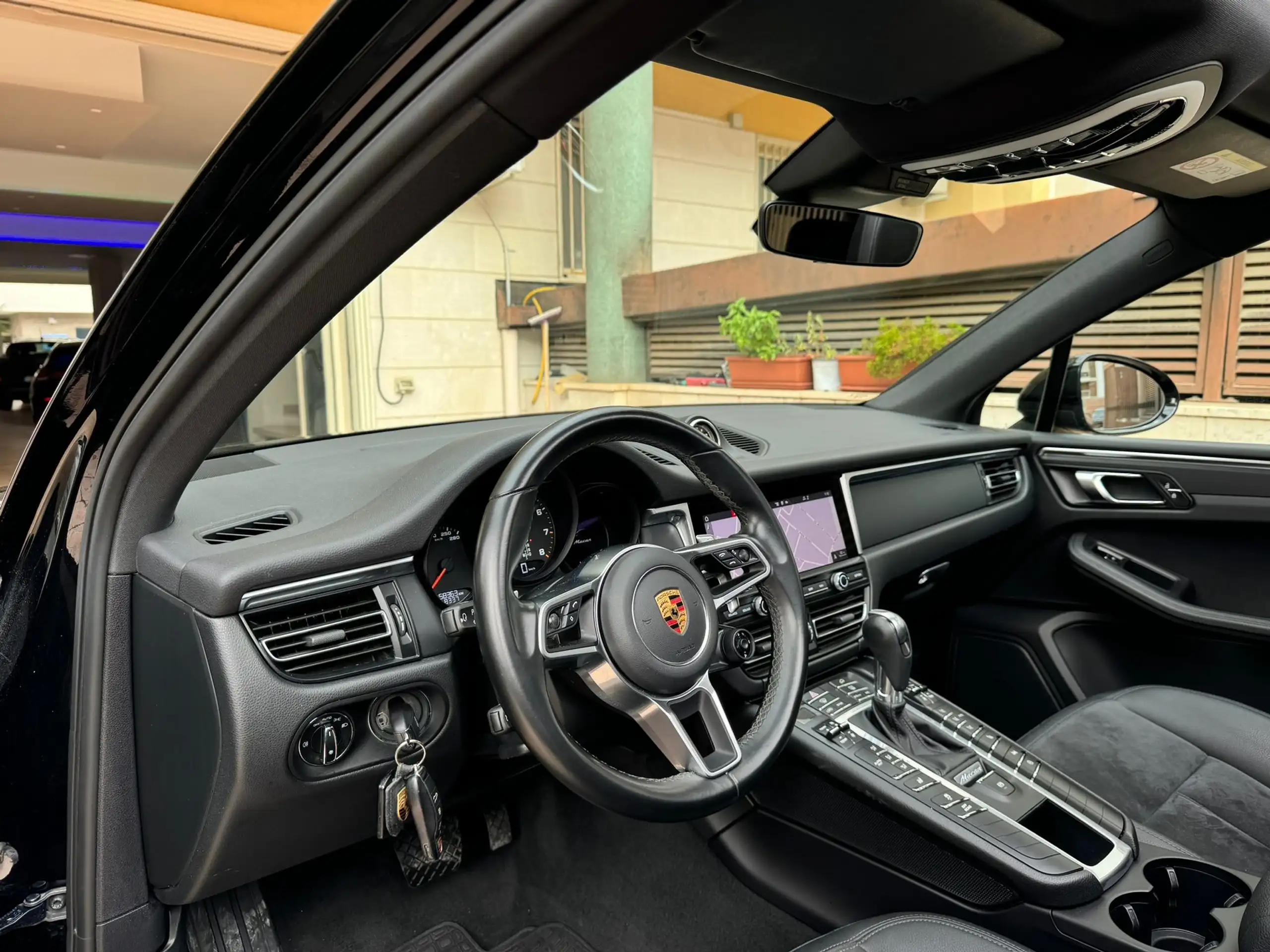 Porsche - Macan