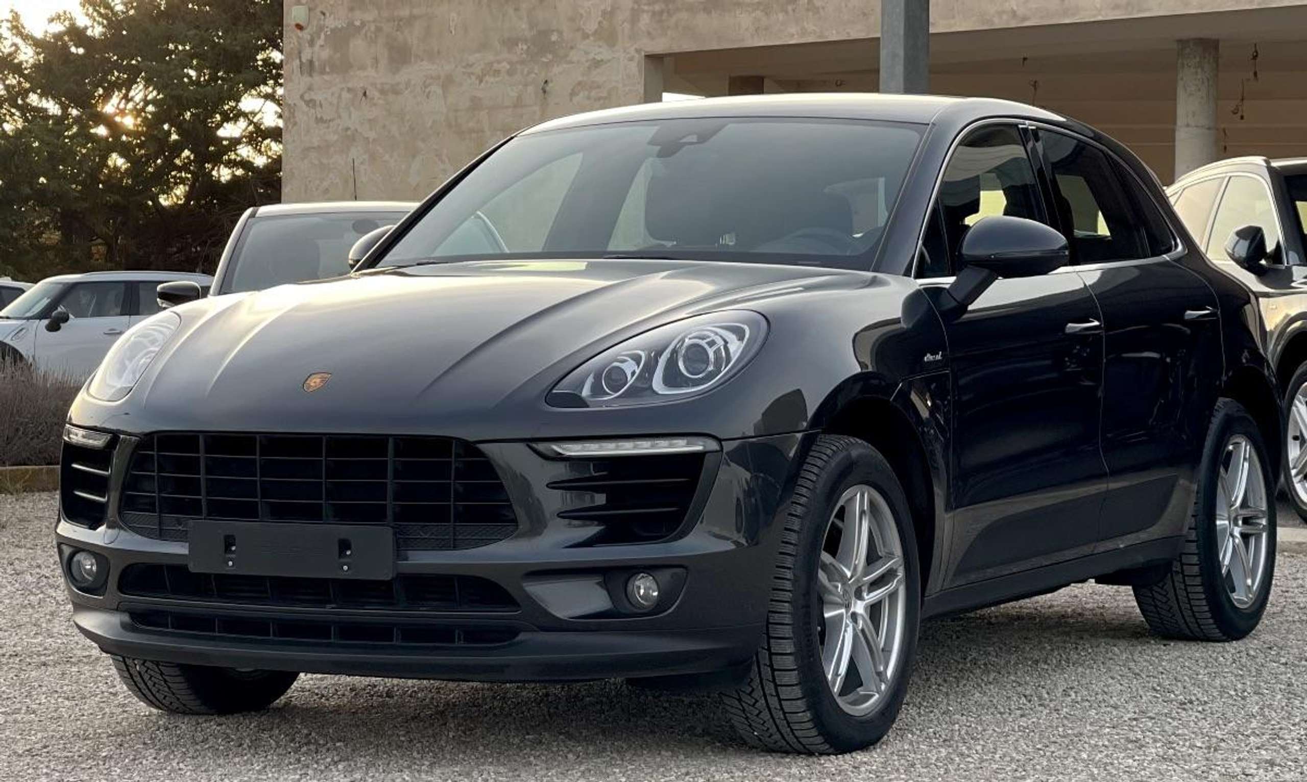 Porsche - Macan