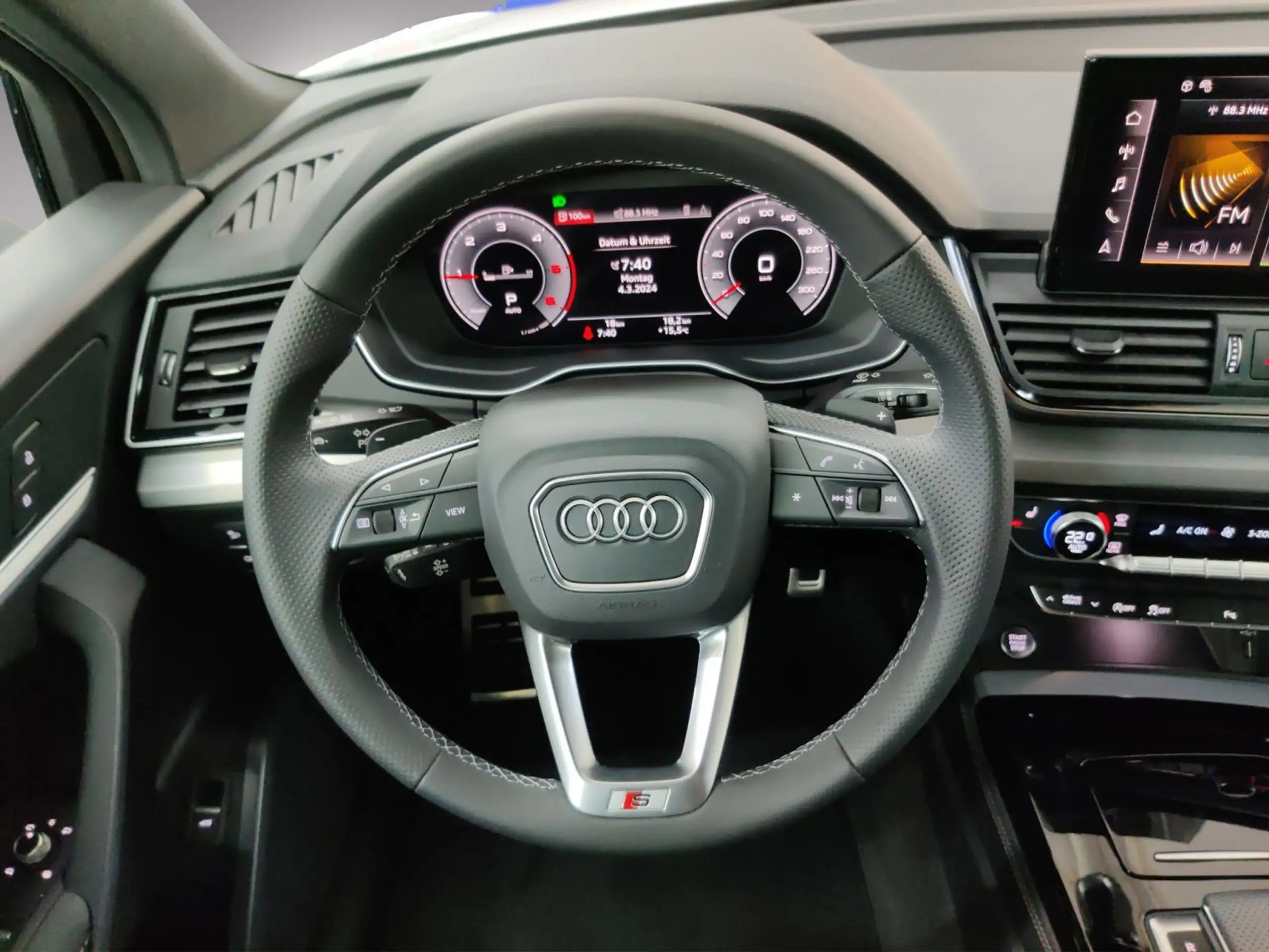 Audi - Q5