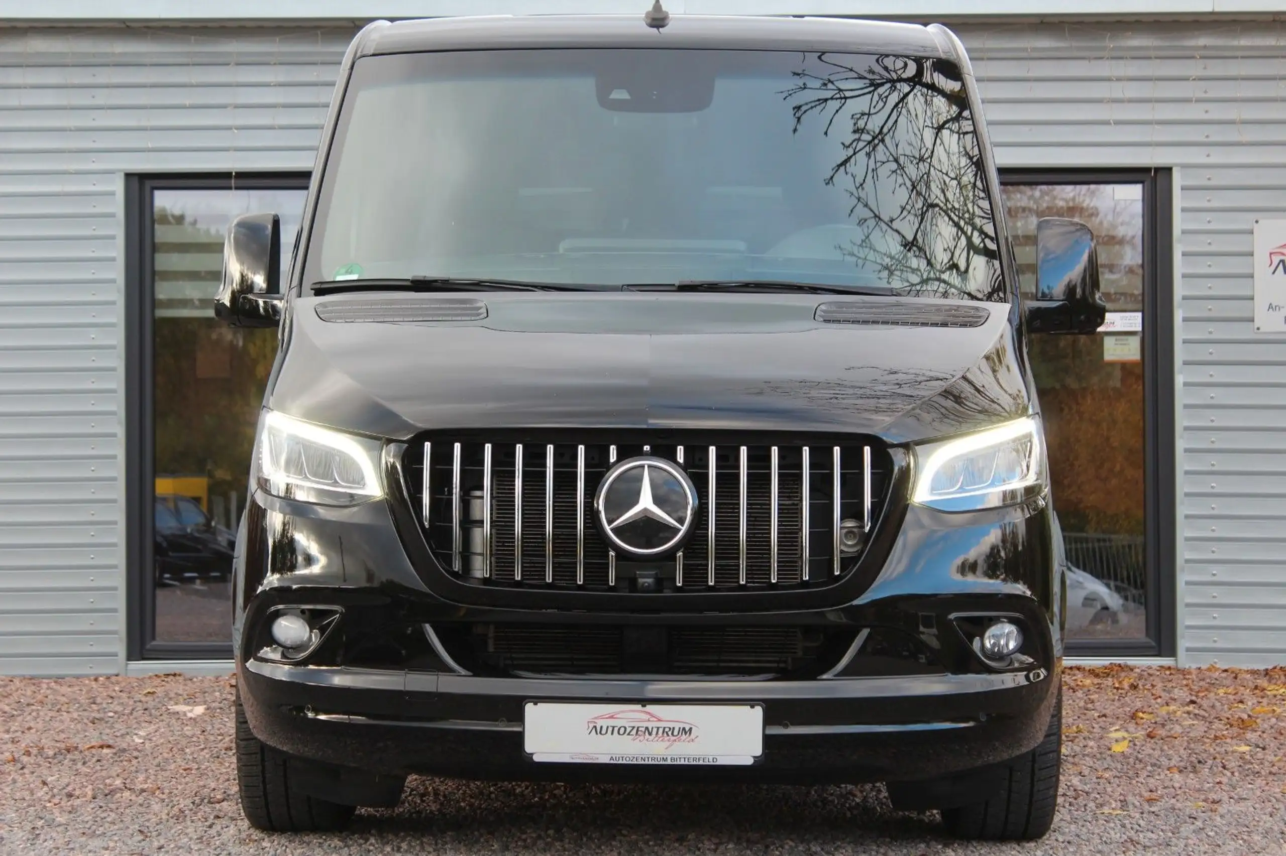 Mercedes-Benz - Sprinter