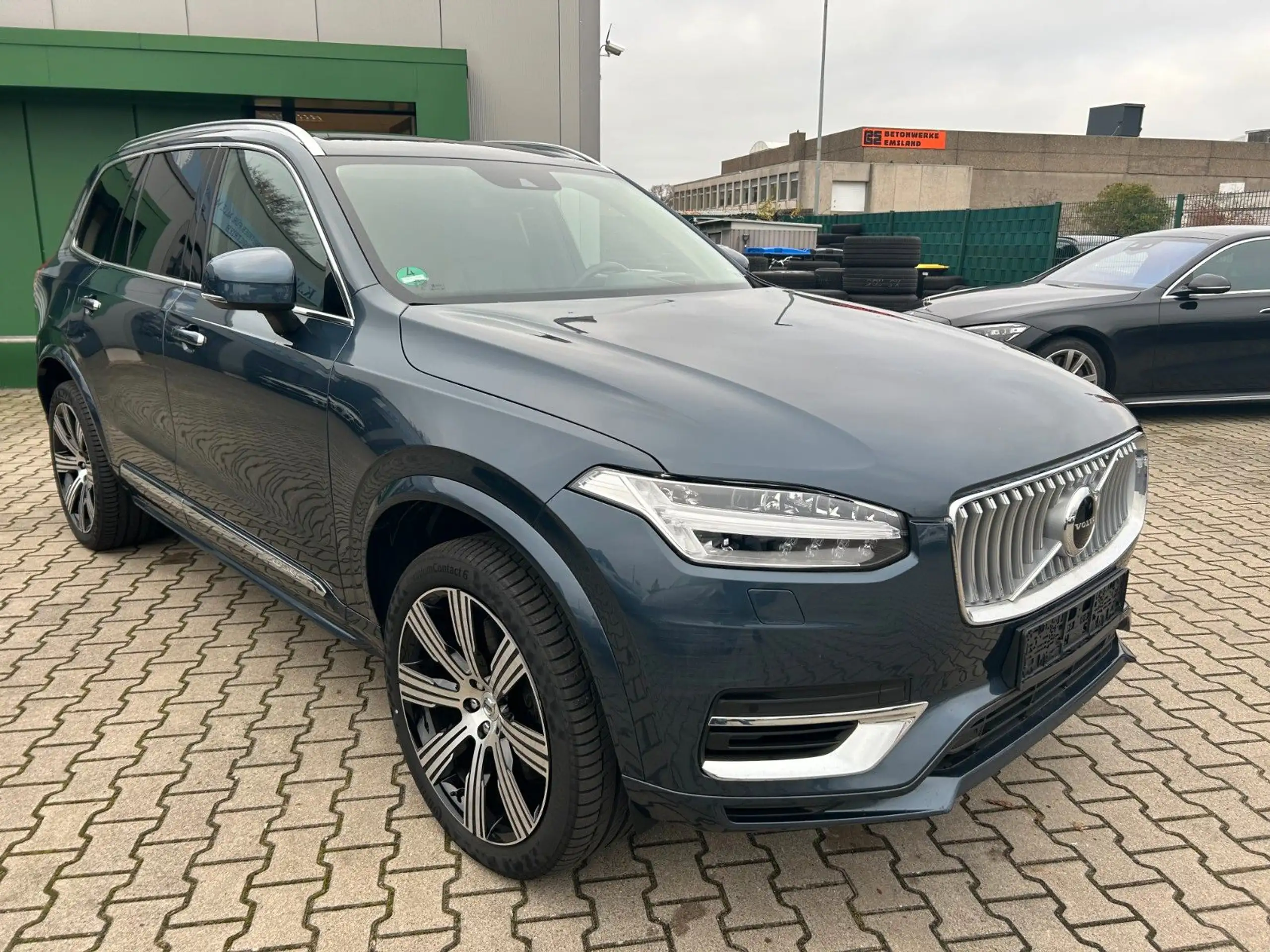 Volvo - XC90