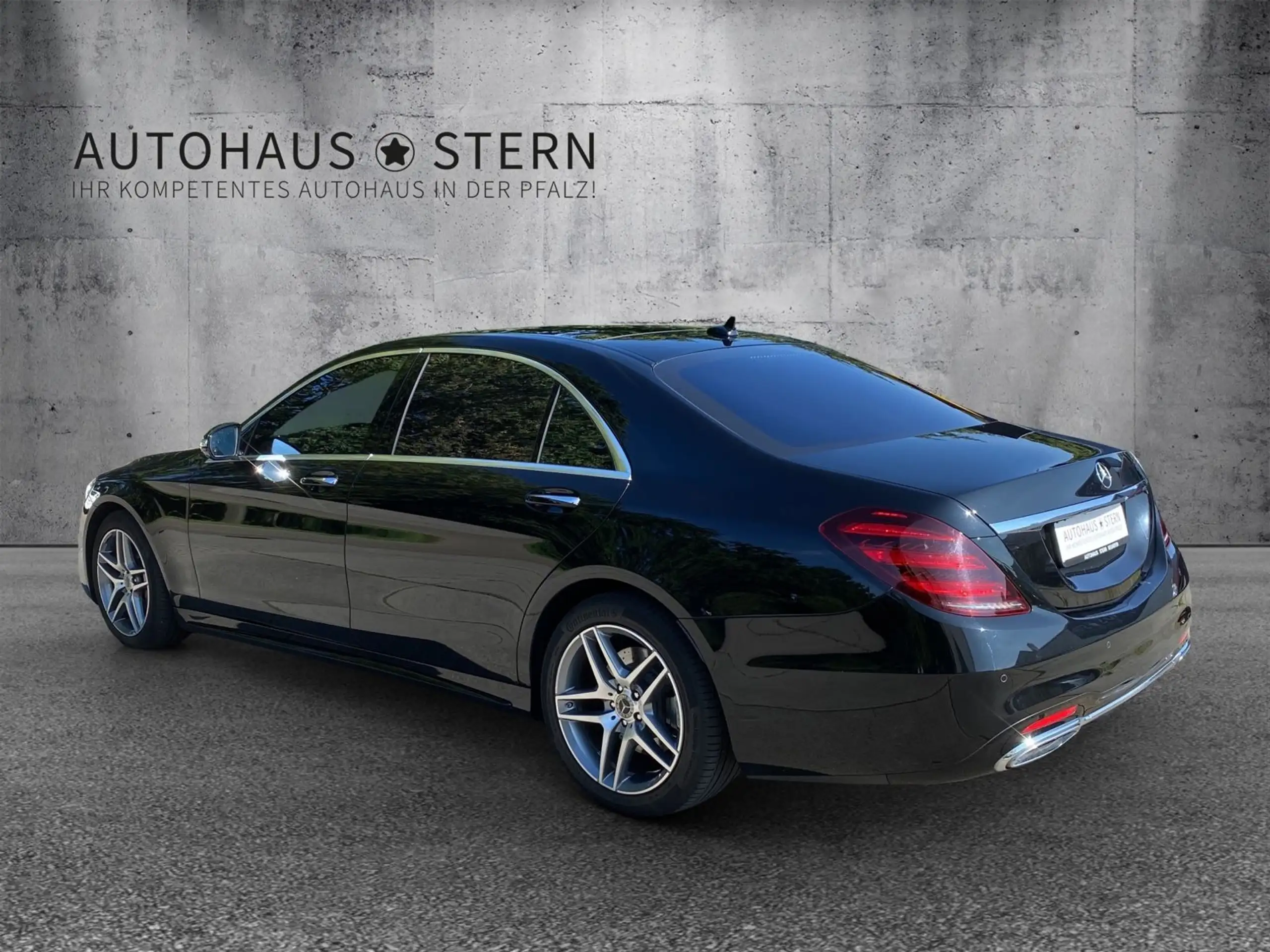 Mercedes-Benz - S 400