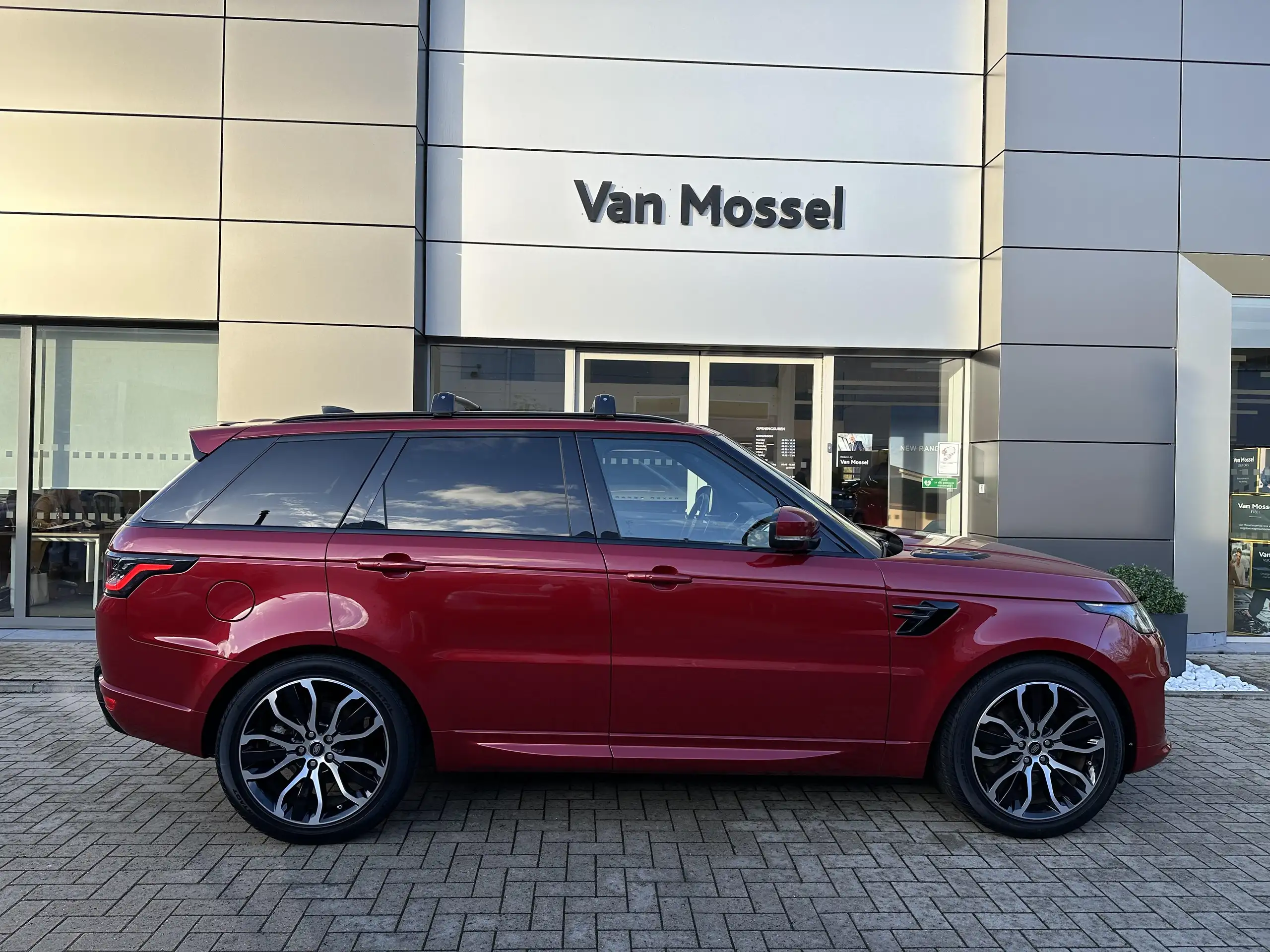 Land Rover - Range Rover Sport