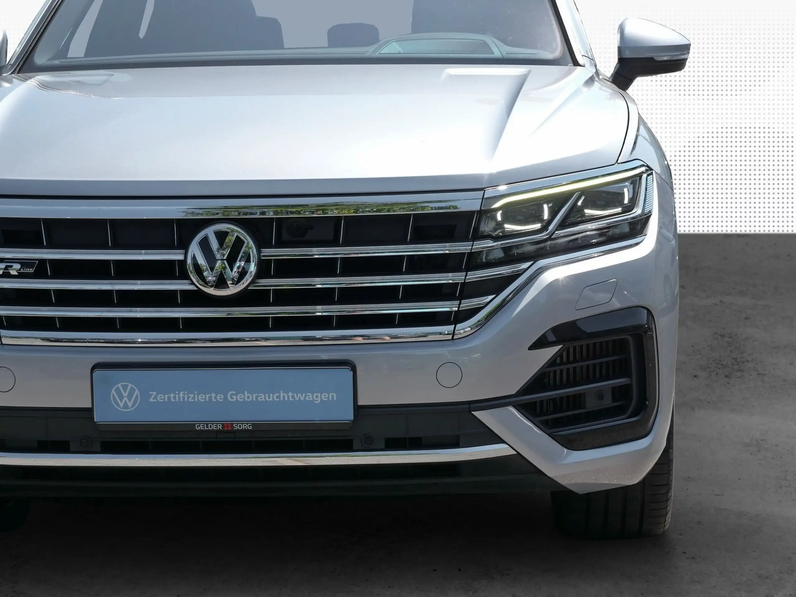 Volkswagen - Touareg