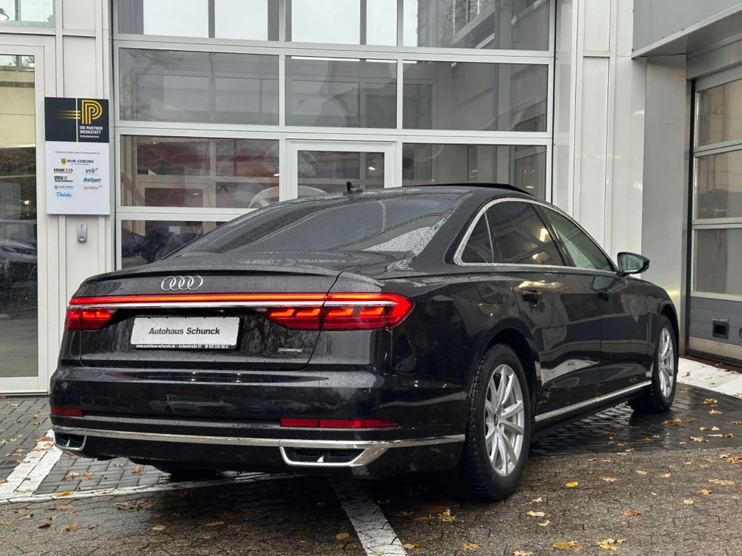 Audi - A8