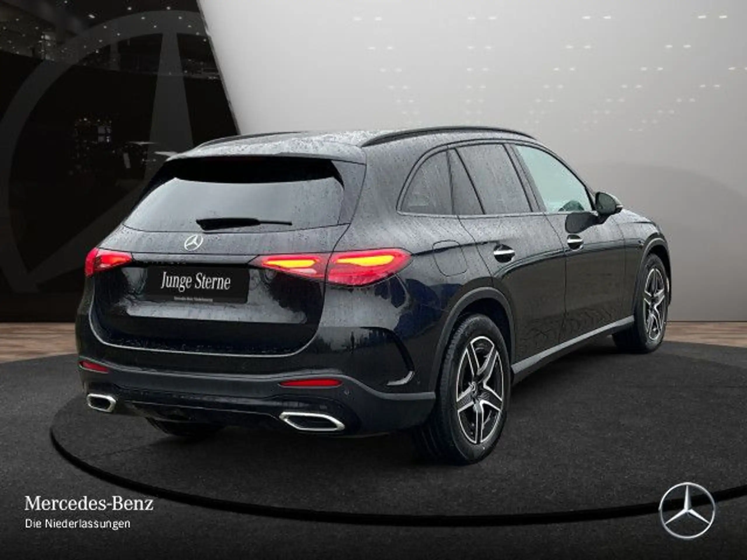 Mercedes-Benz - GLC 220