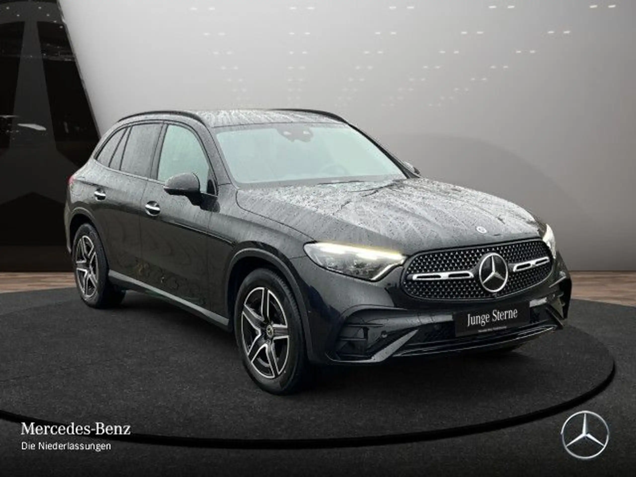 Mercedes-Benz - GLC 220