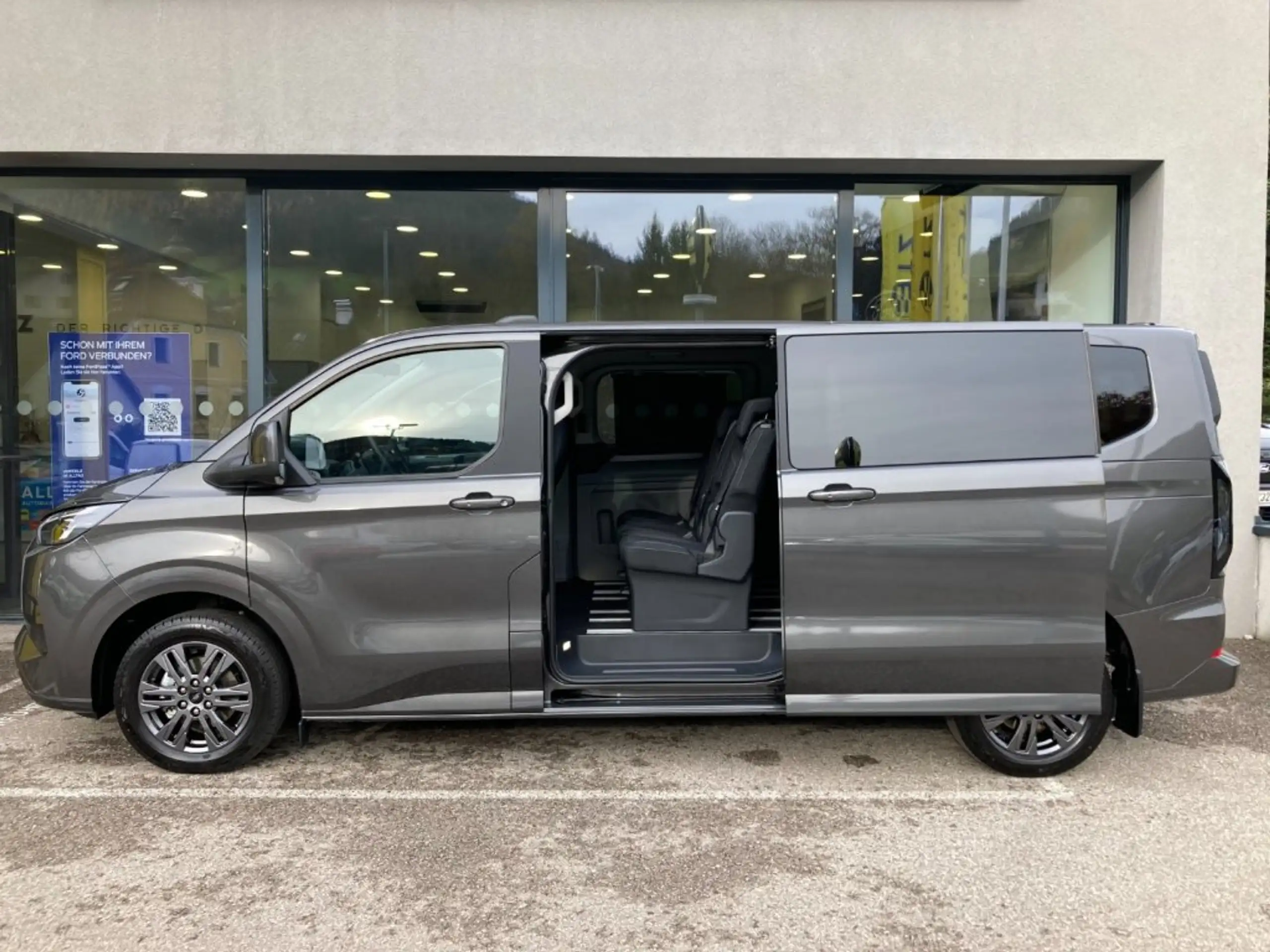 Ford - Tourneo Custom