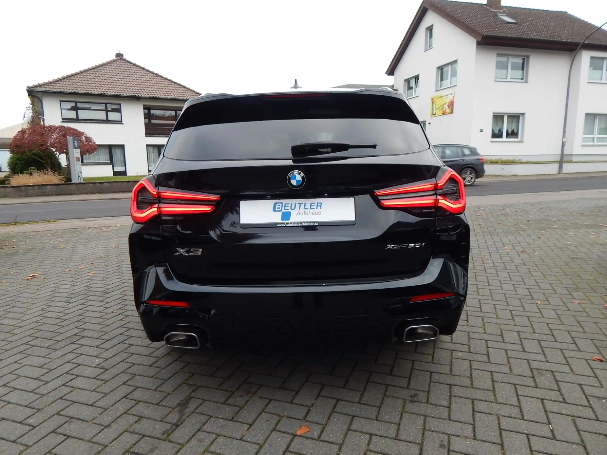 BMW - X3