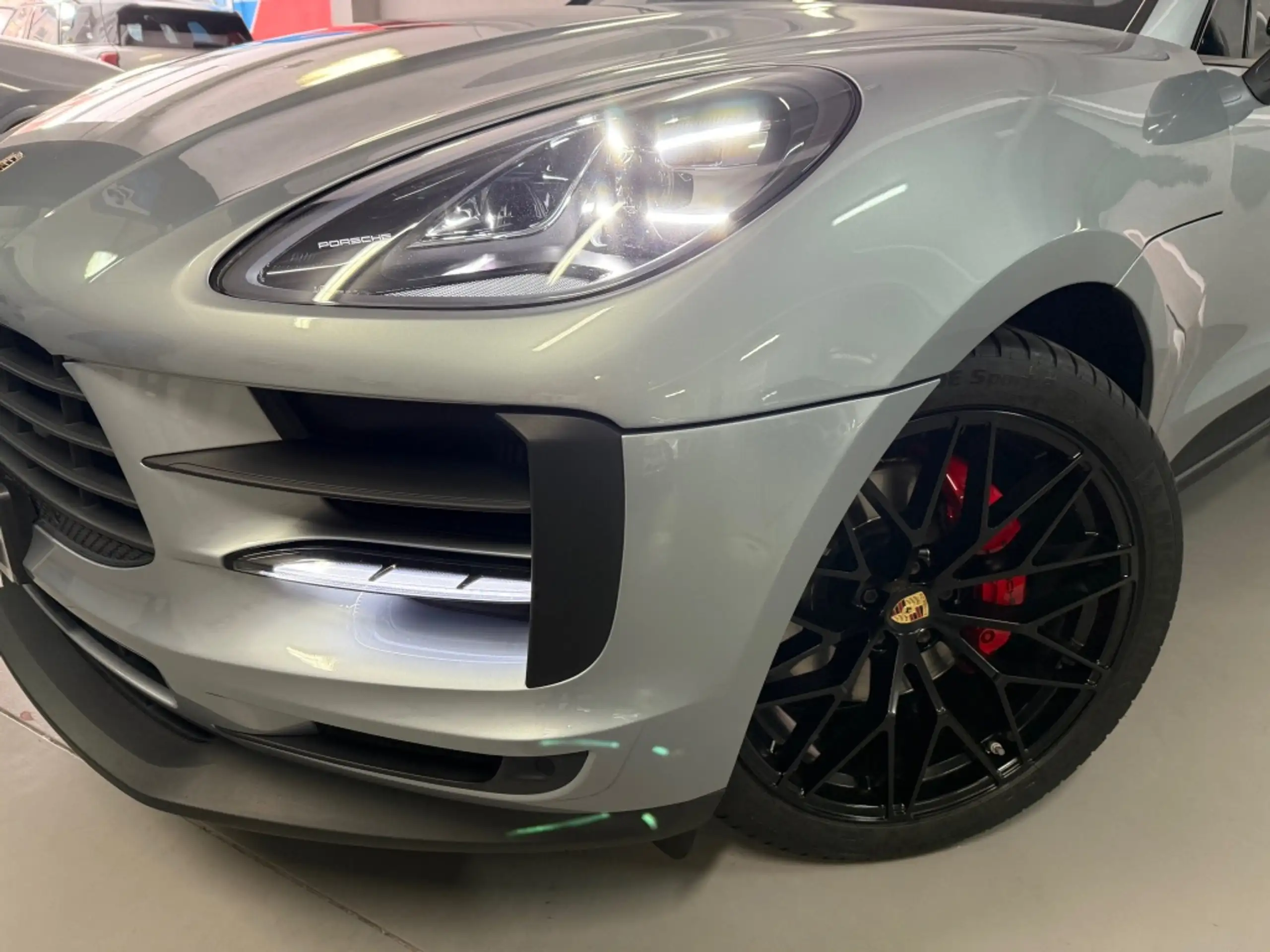 Porsche - Macan