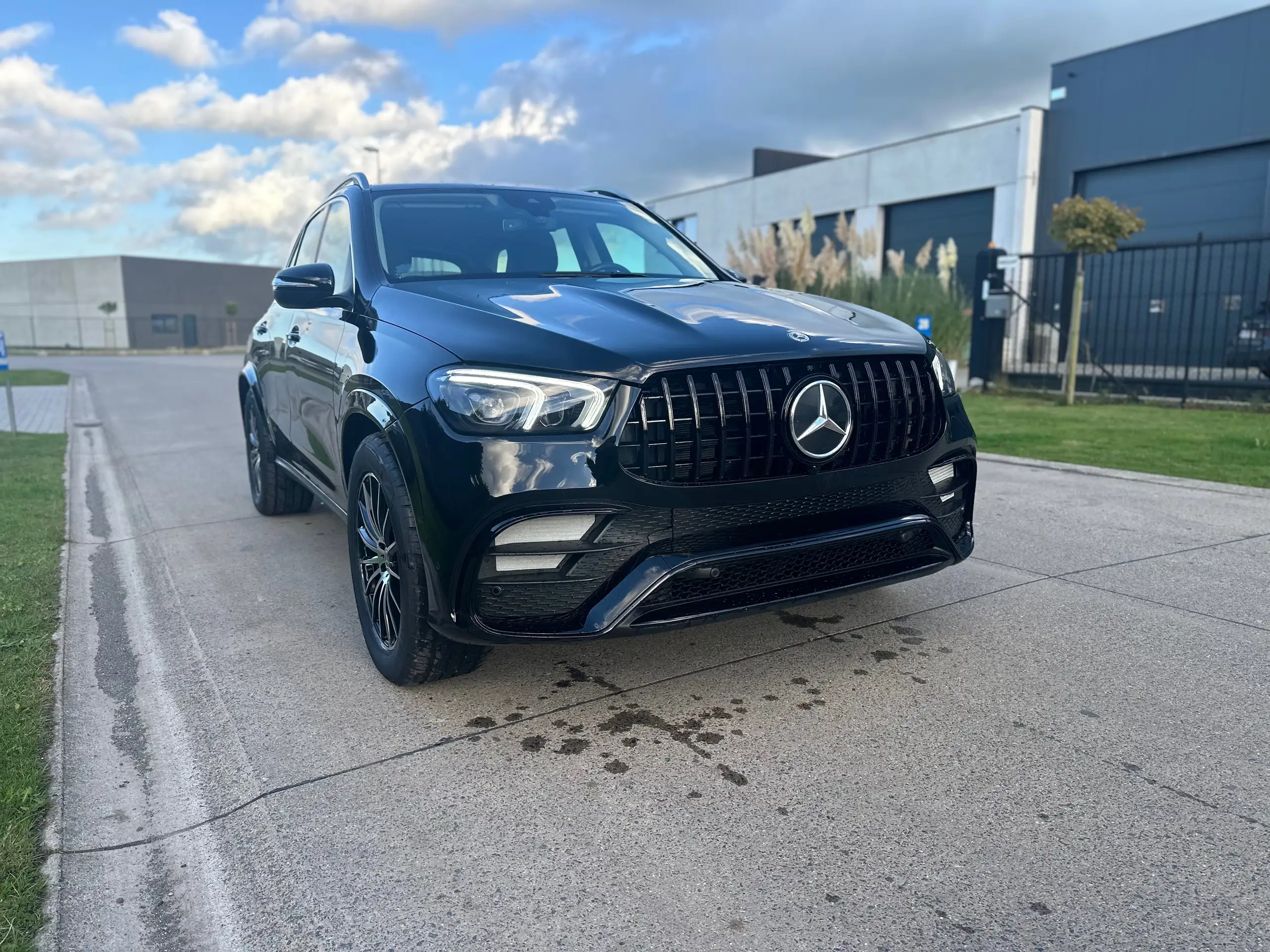 Mercedes-Benz - GLE 350