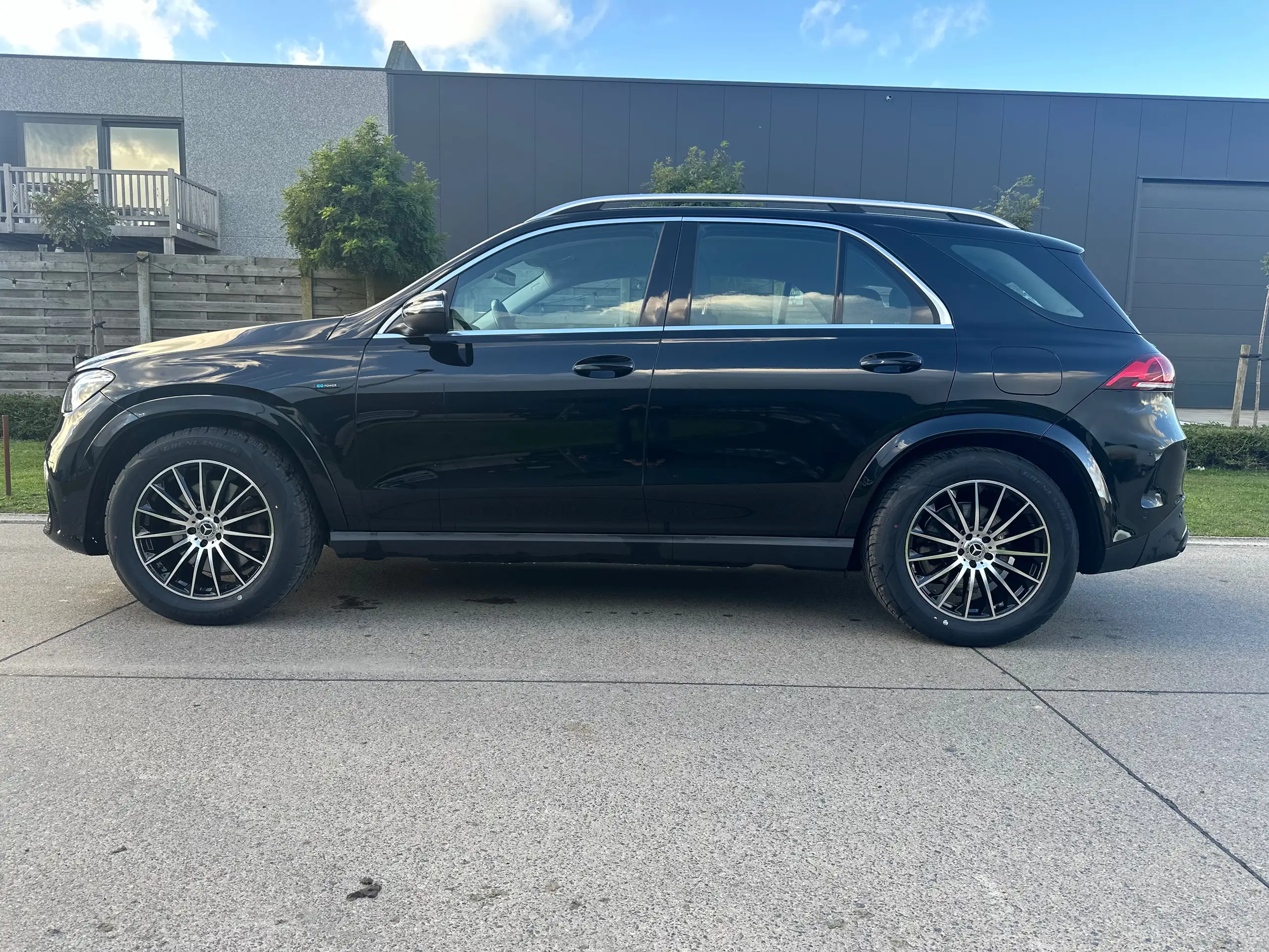 Mercedes-Benz - GLE 350