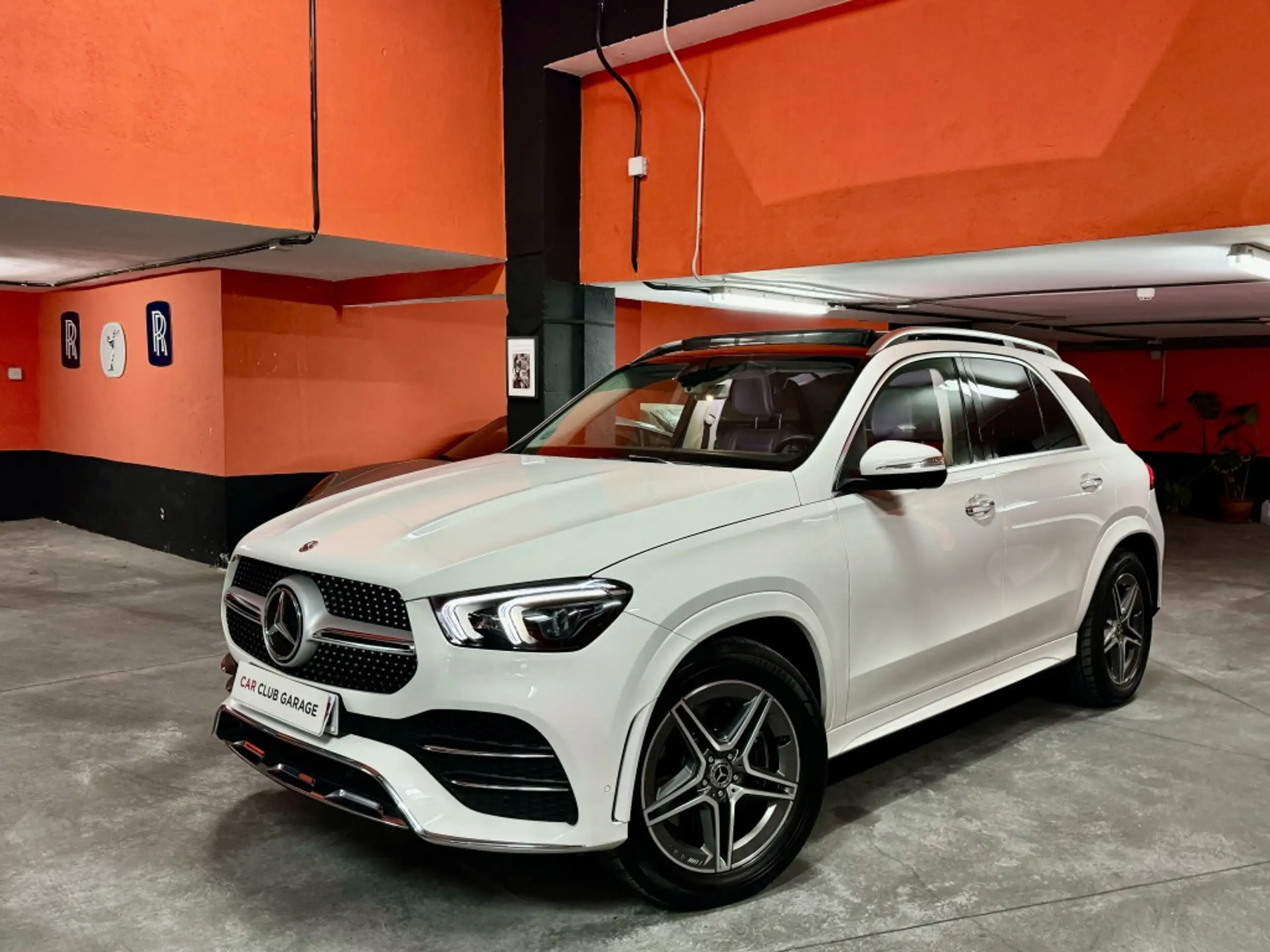 Mercedes-Benz - GLE 300