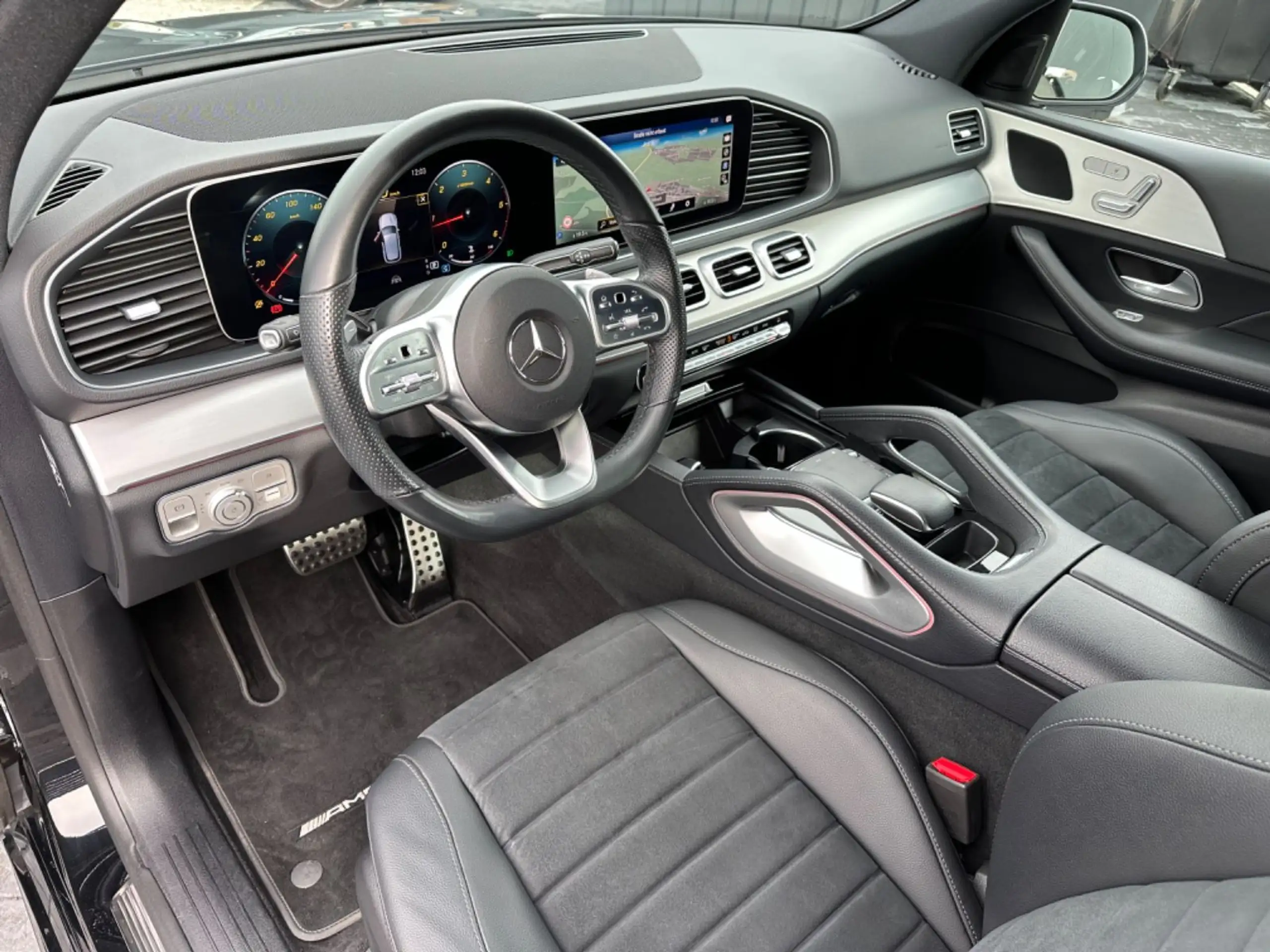 Mercedes-Benz - GLE 300