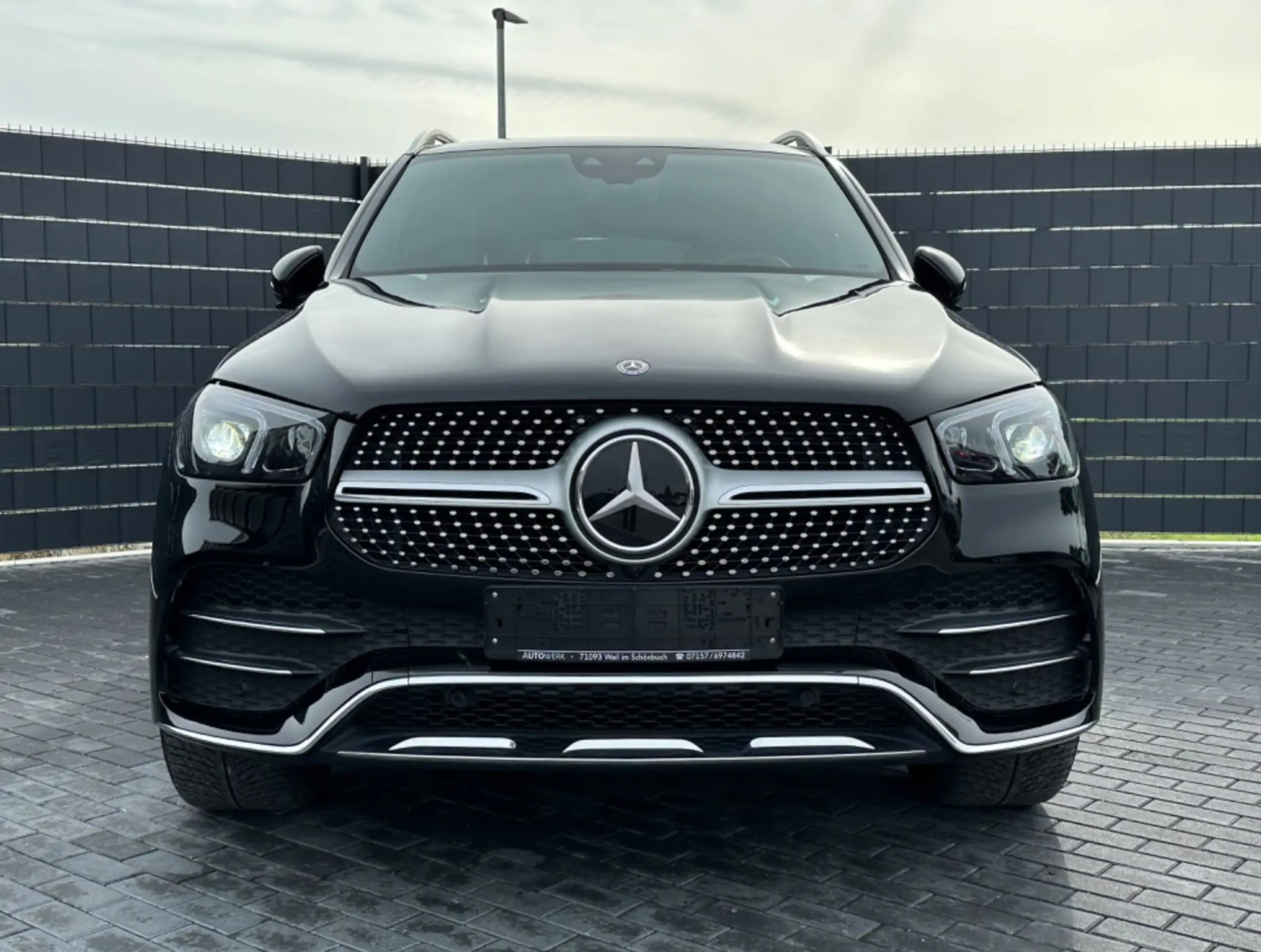 Mercedes-Benz - GLE 300