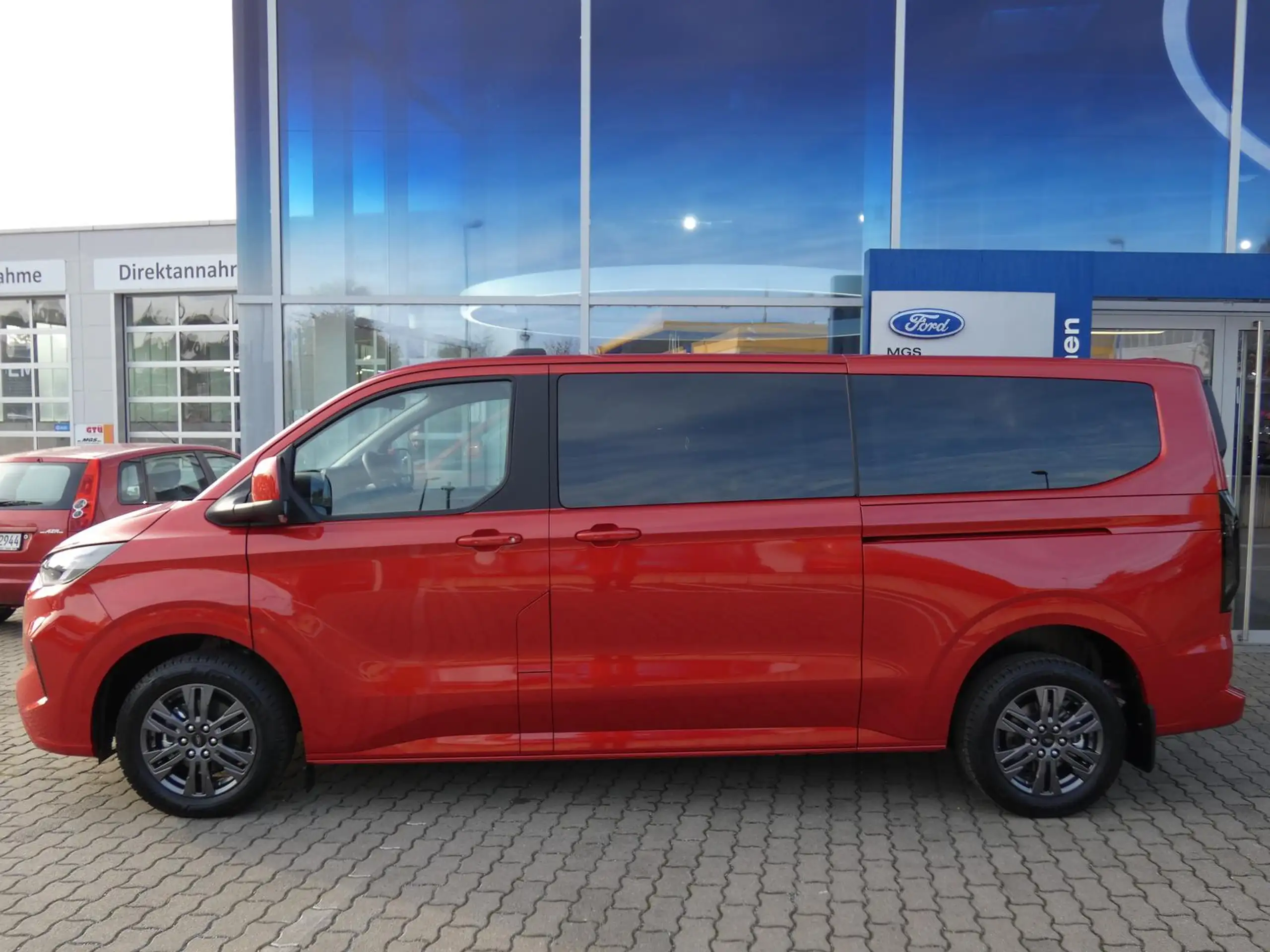 Ford - Tourneo Custom