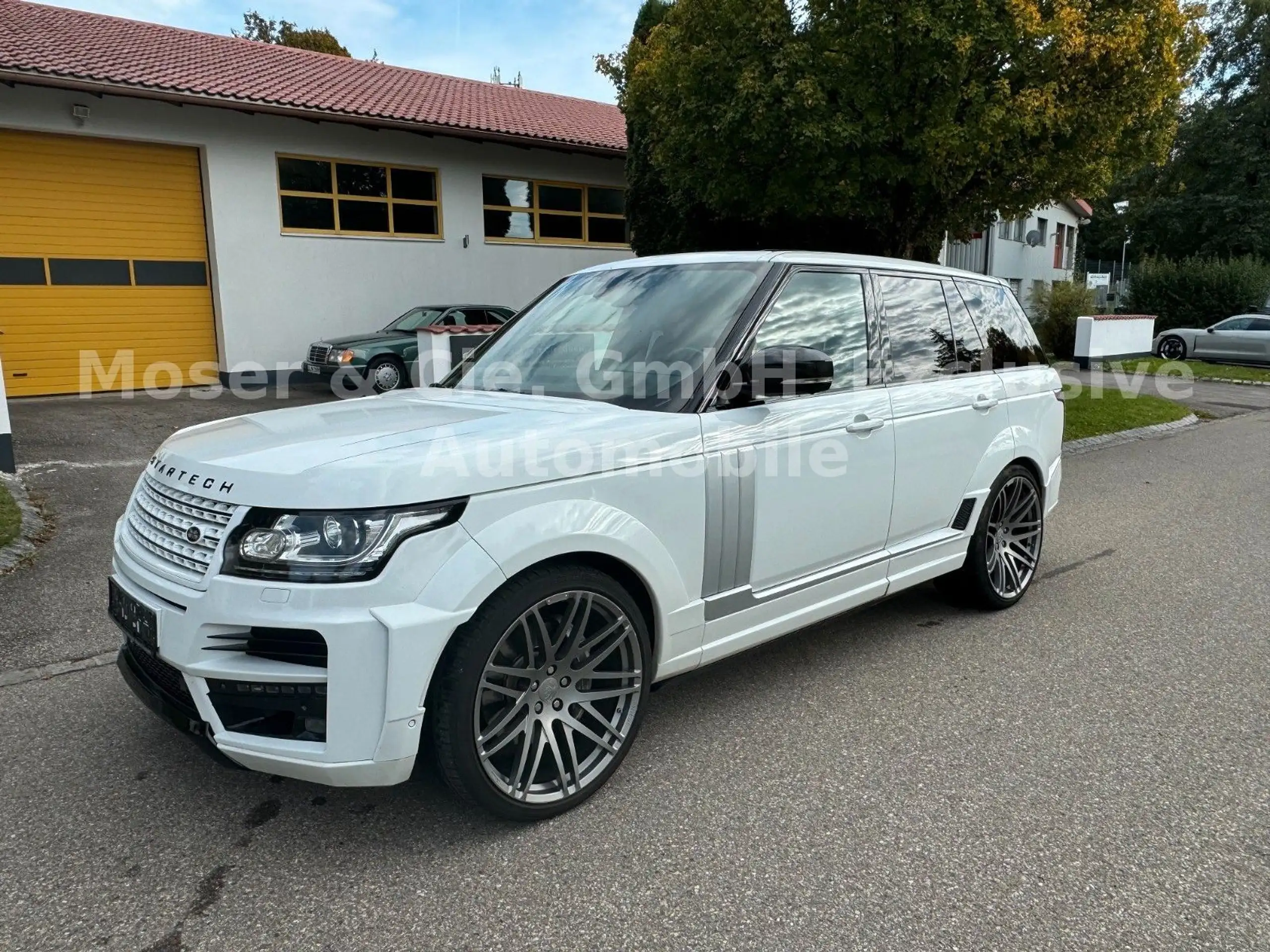 Land Rover - Range Rover