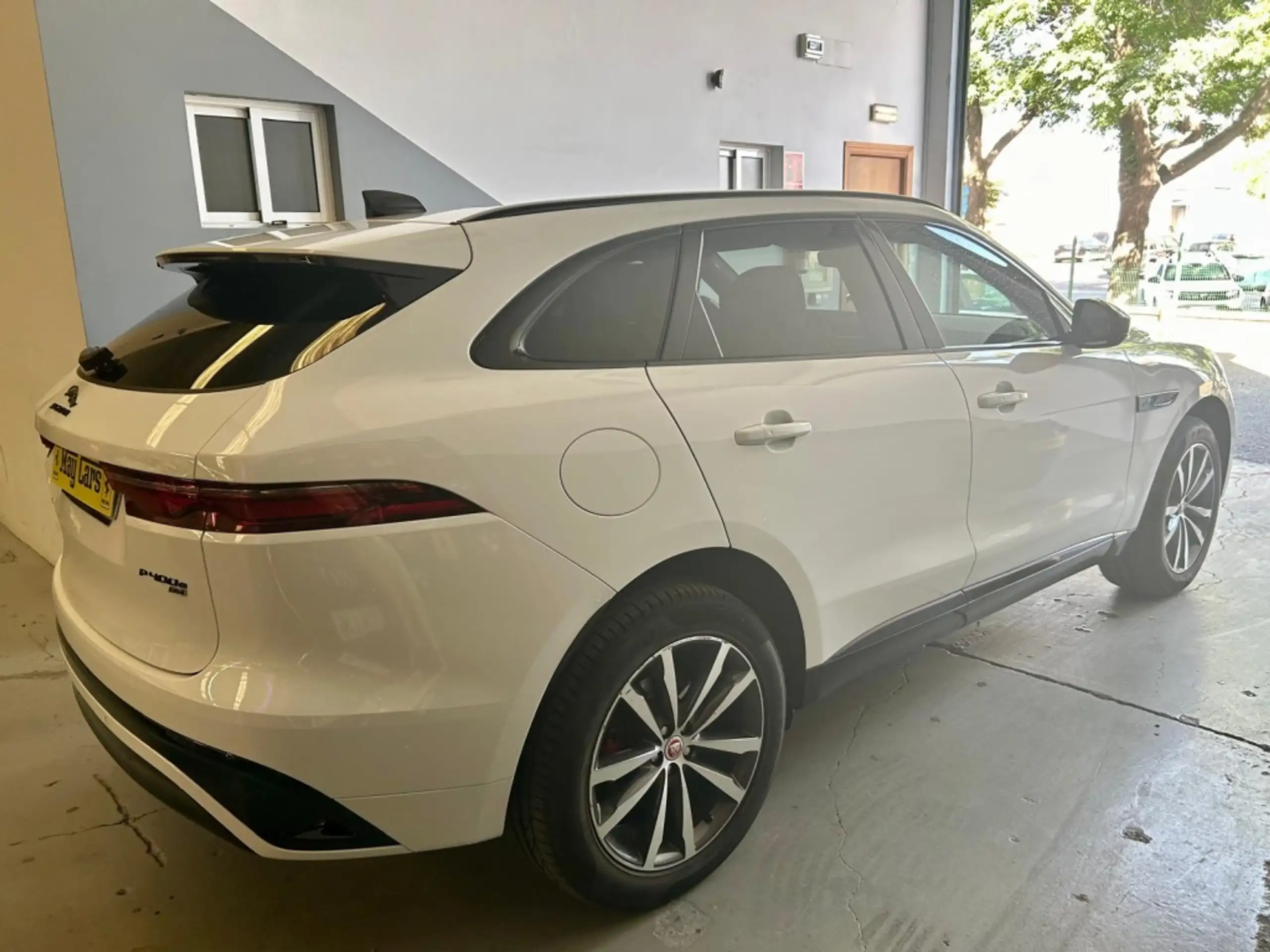 Jaguar - F-Pace