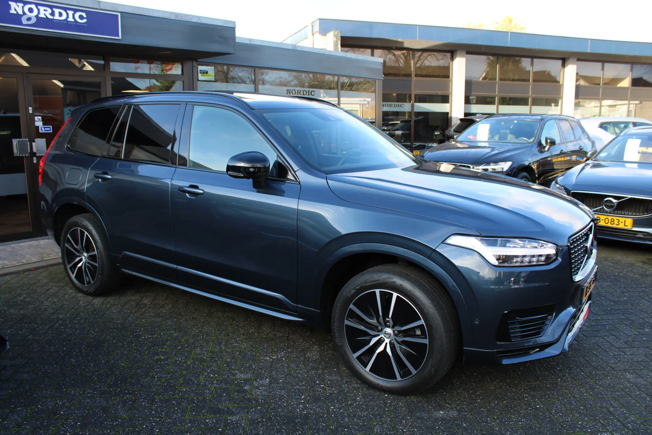 Volvo - XC90