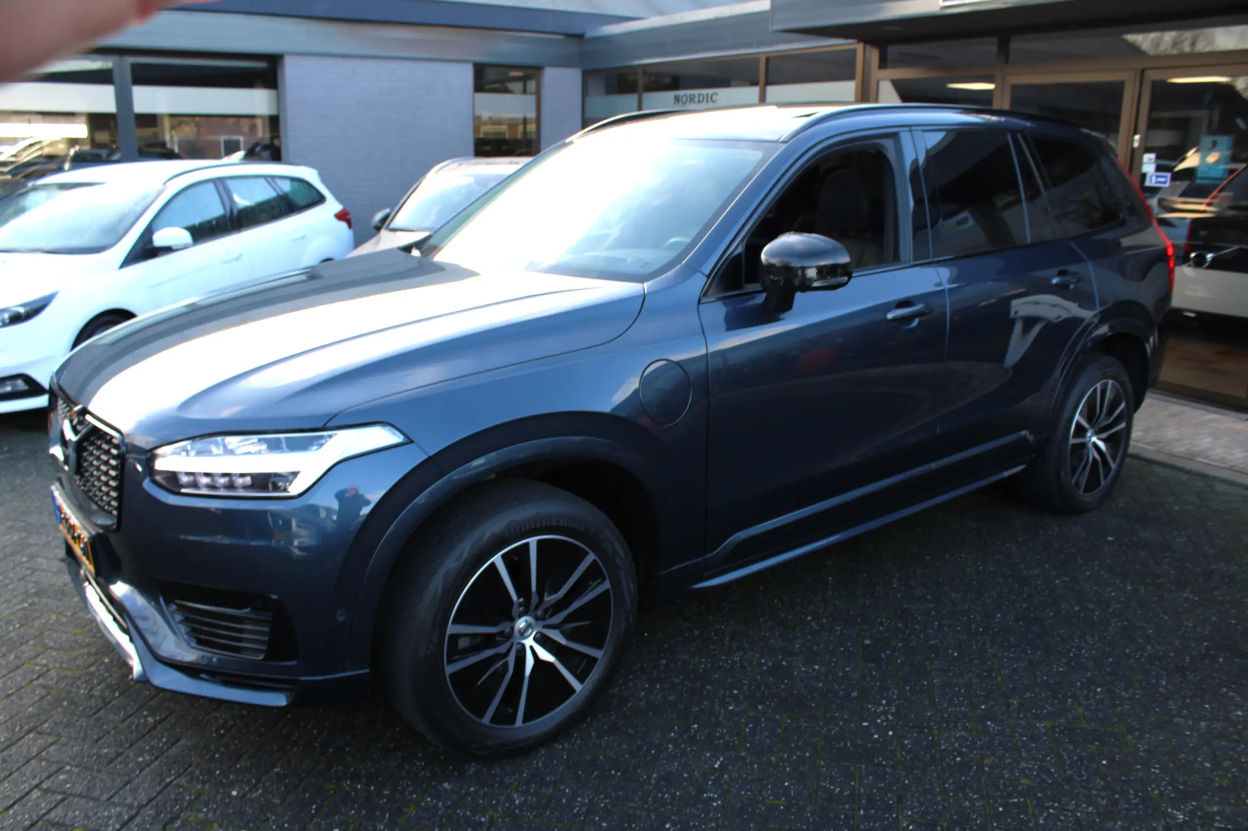 Volvo - XC90