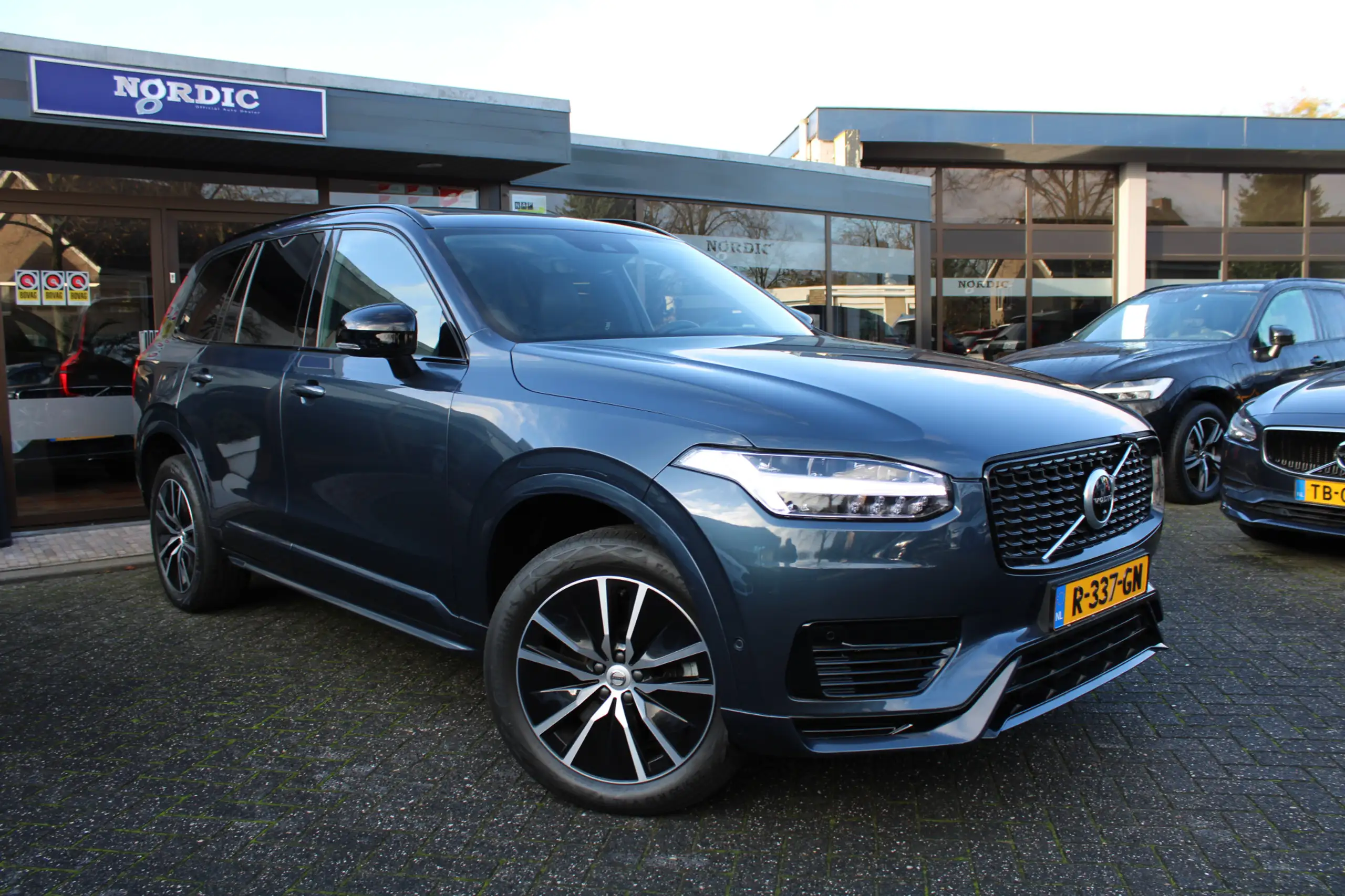 Volvo - XC90