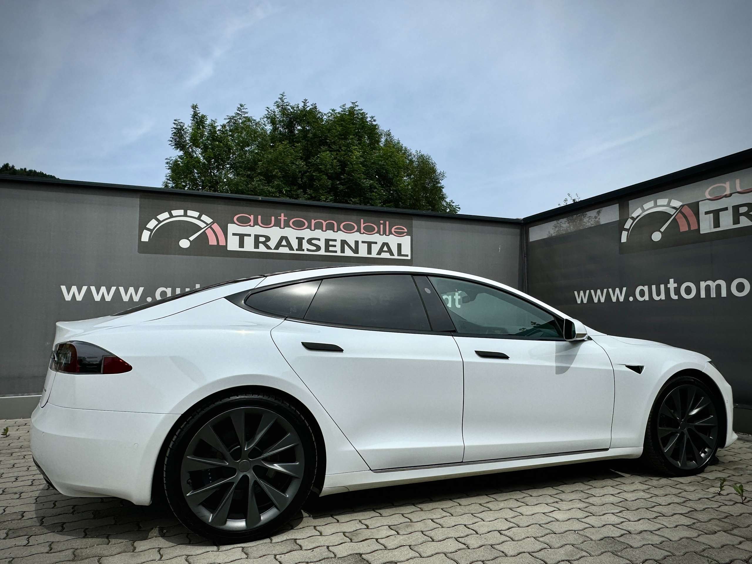 Tesla - Model S