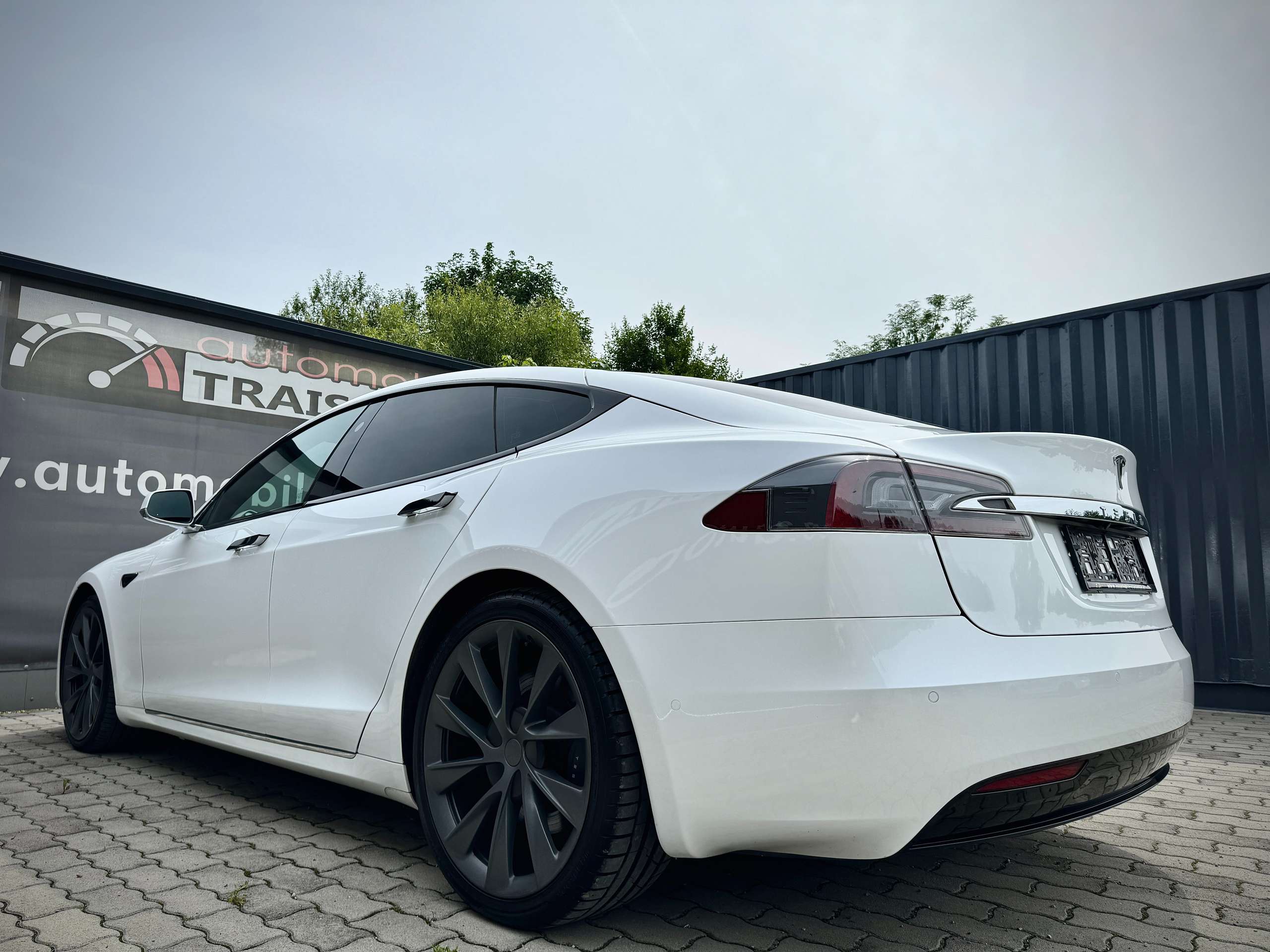 Tesla - Model S