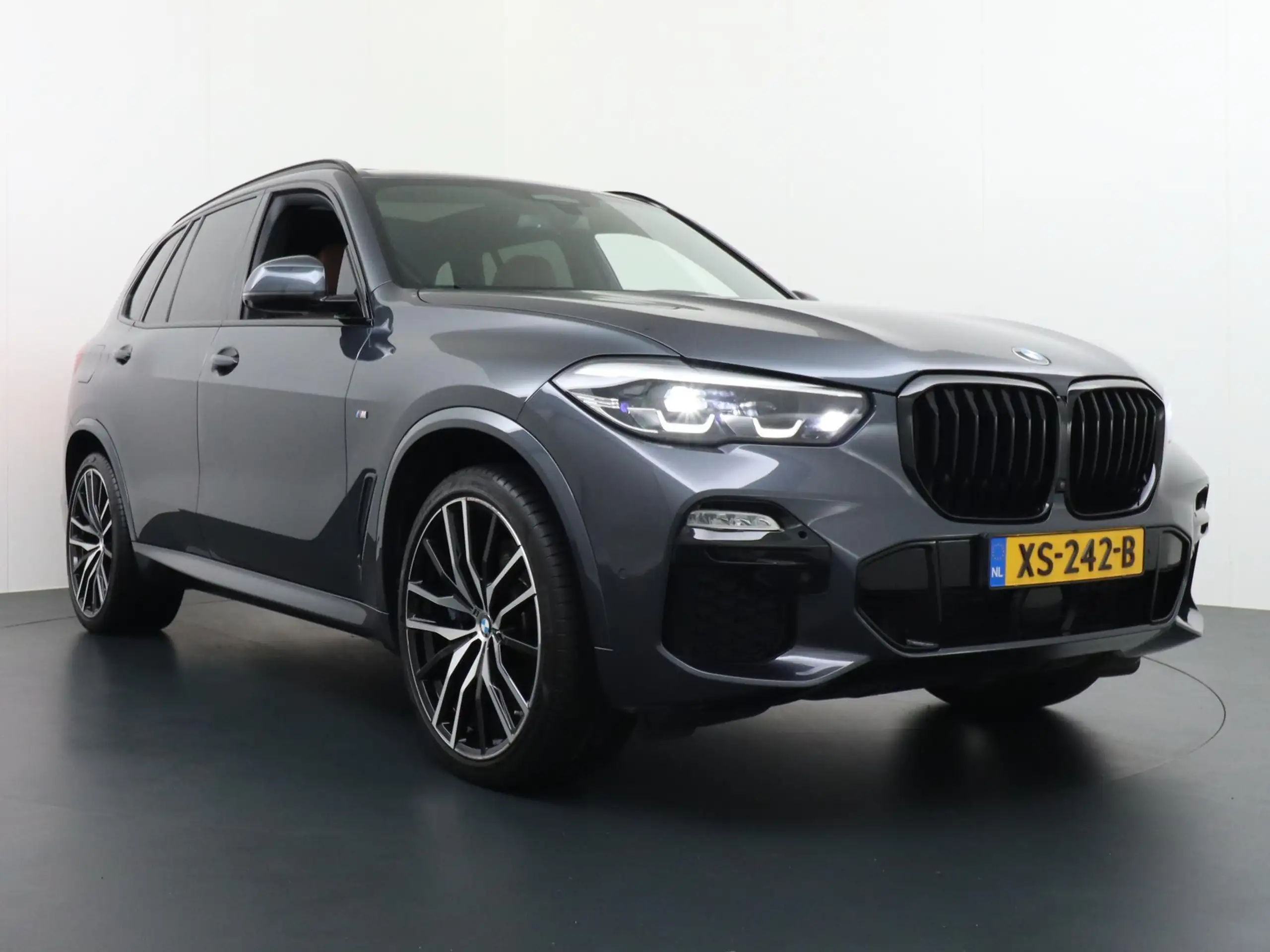 BMW - X5