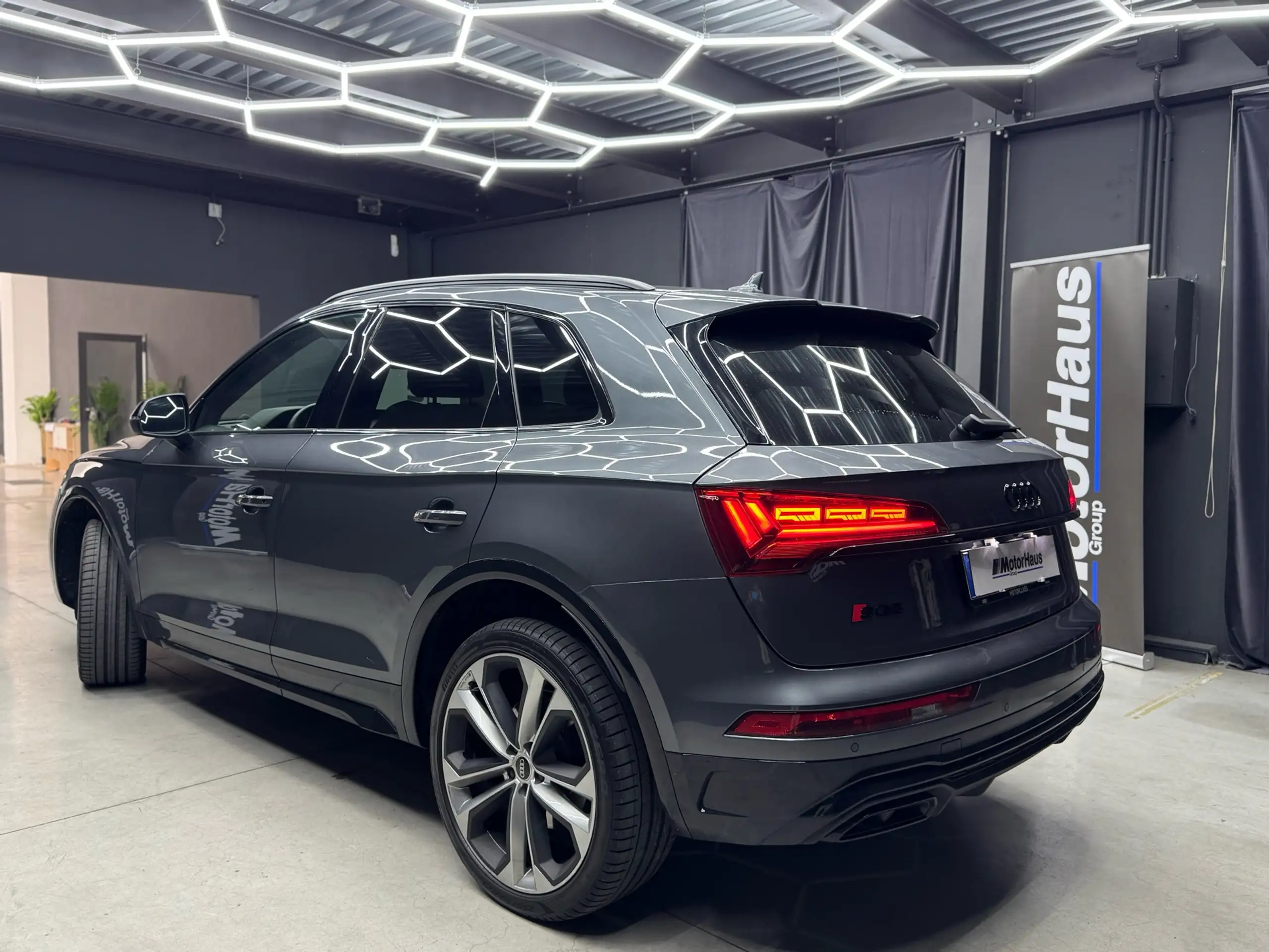 Audi - Q5