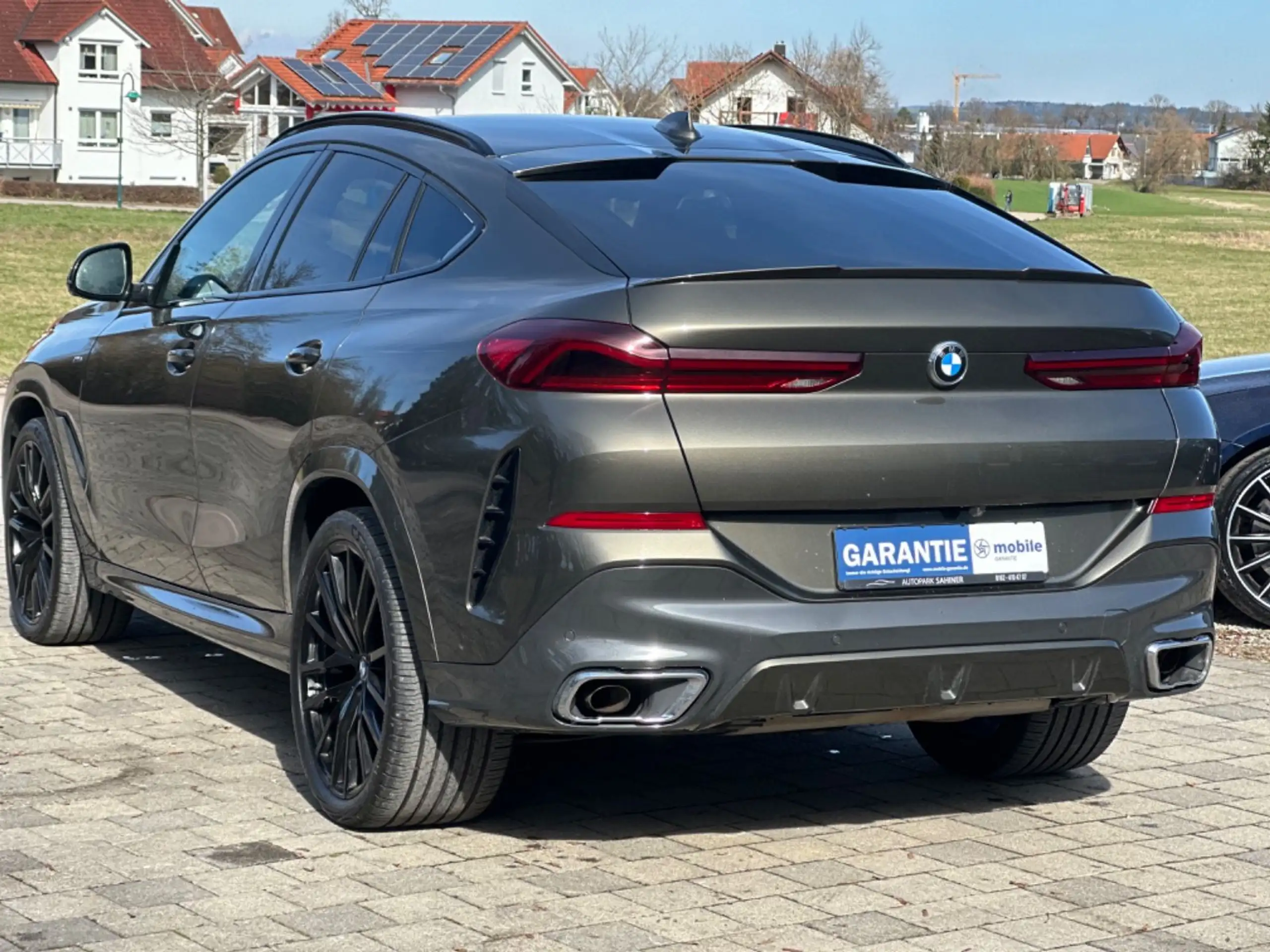 BMW - X6