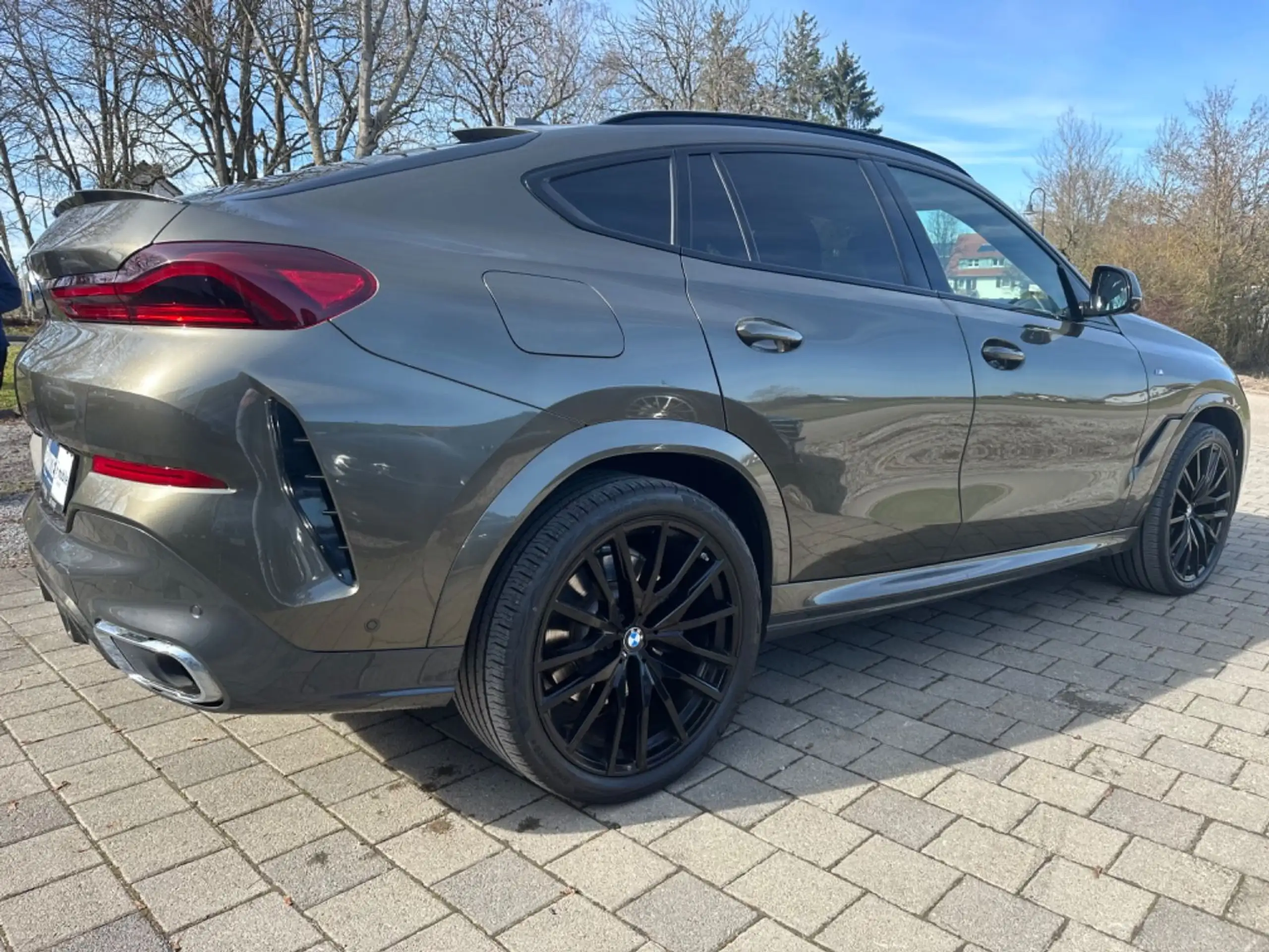 BMW - X6