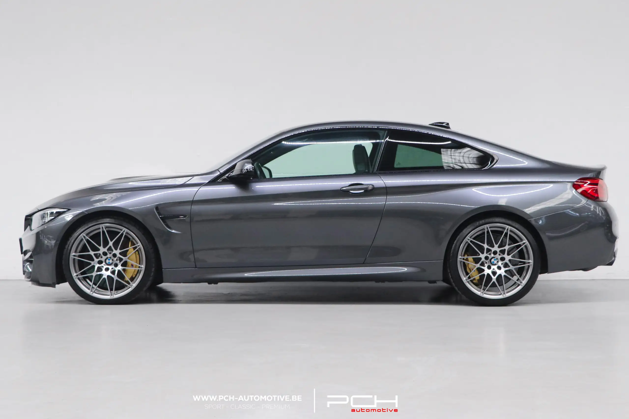 BMW - M4