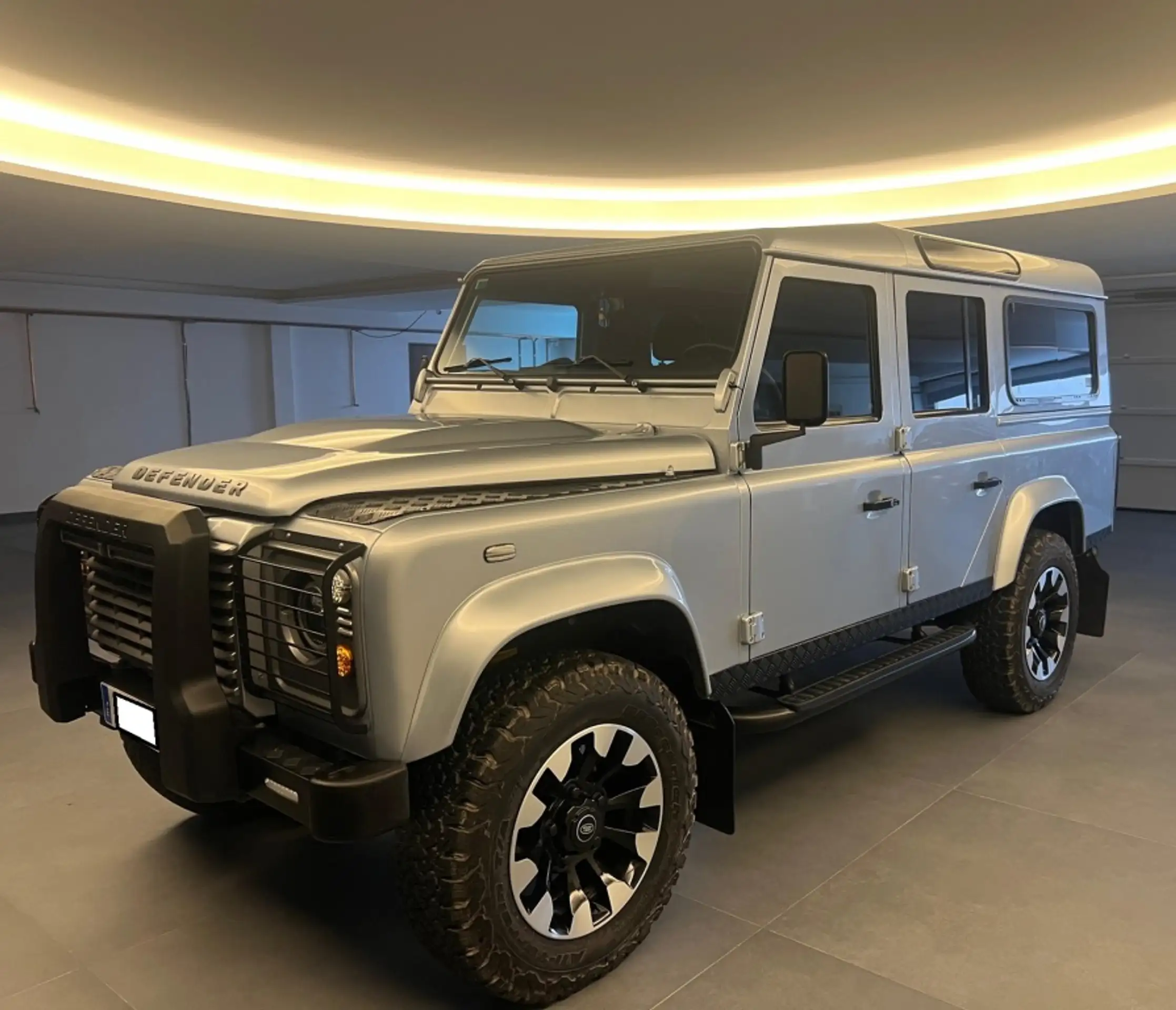 Land Rover Defender 2016