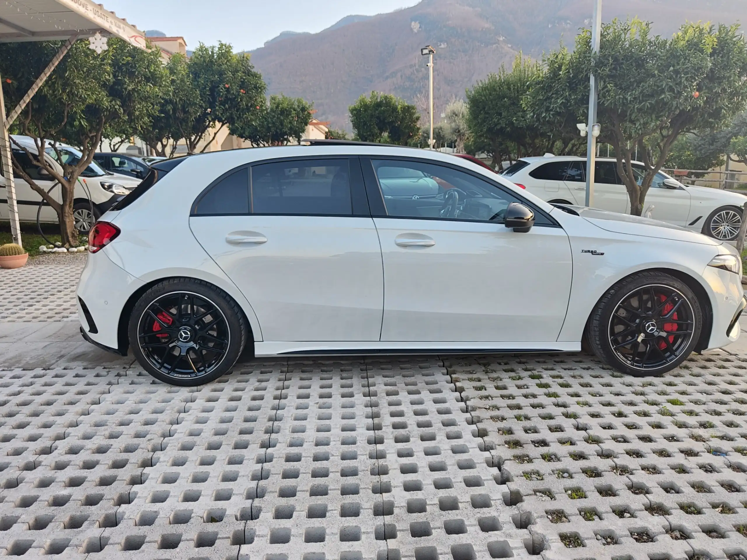 Mercedes-Benz - A 45 AMG