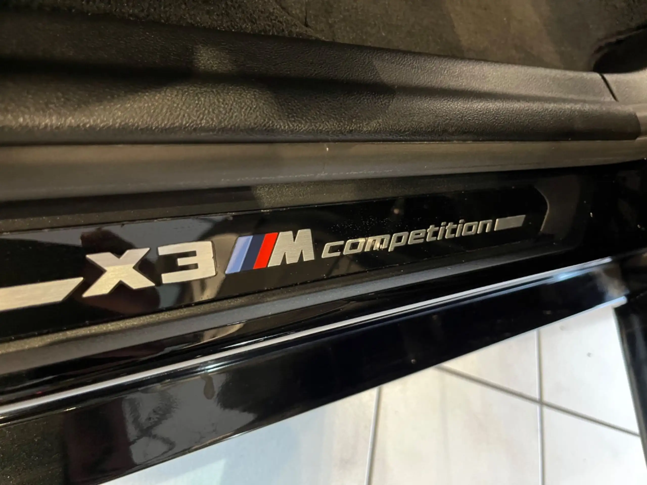 BMW - X3 M