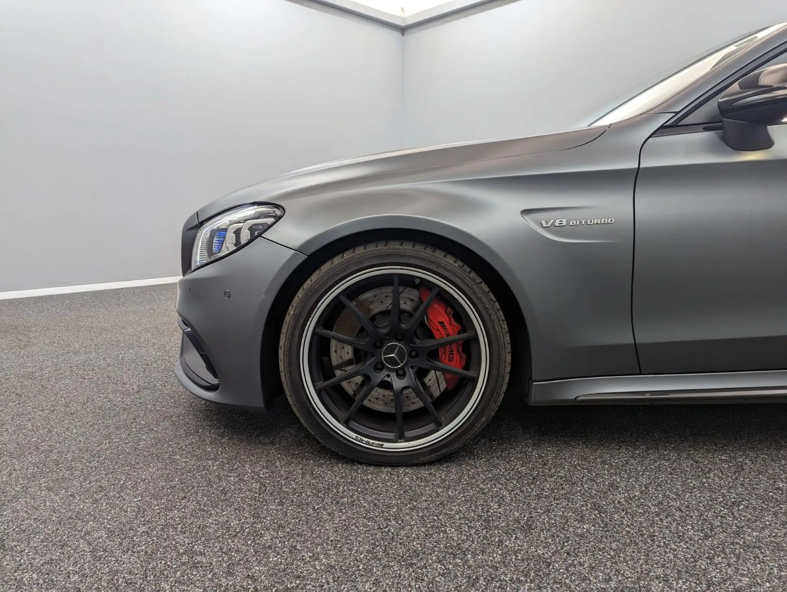 Mercedes-Benz - C 63 AMG