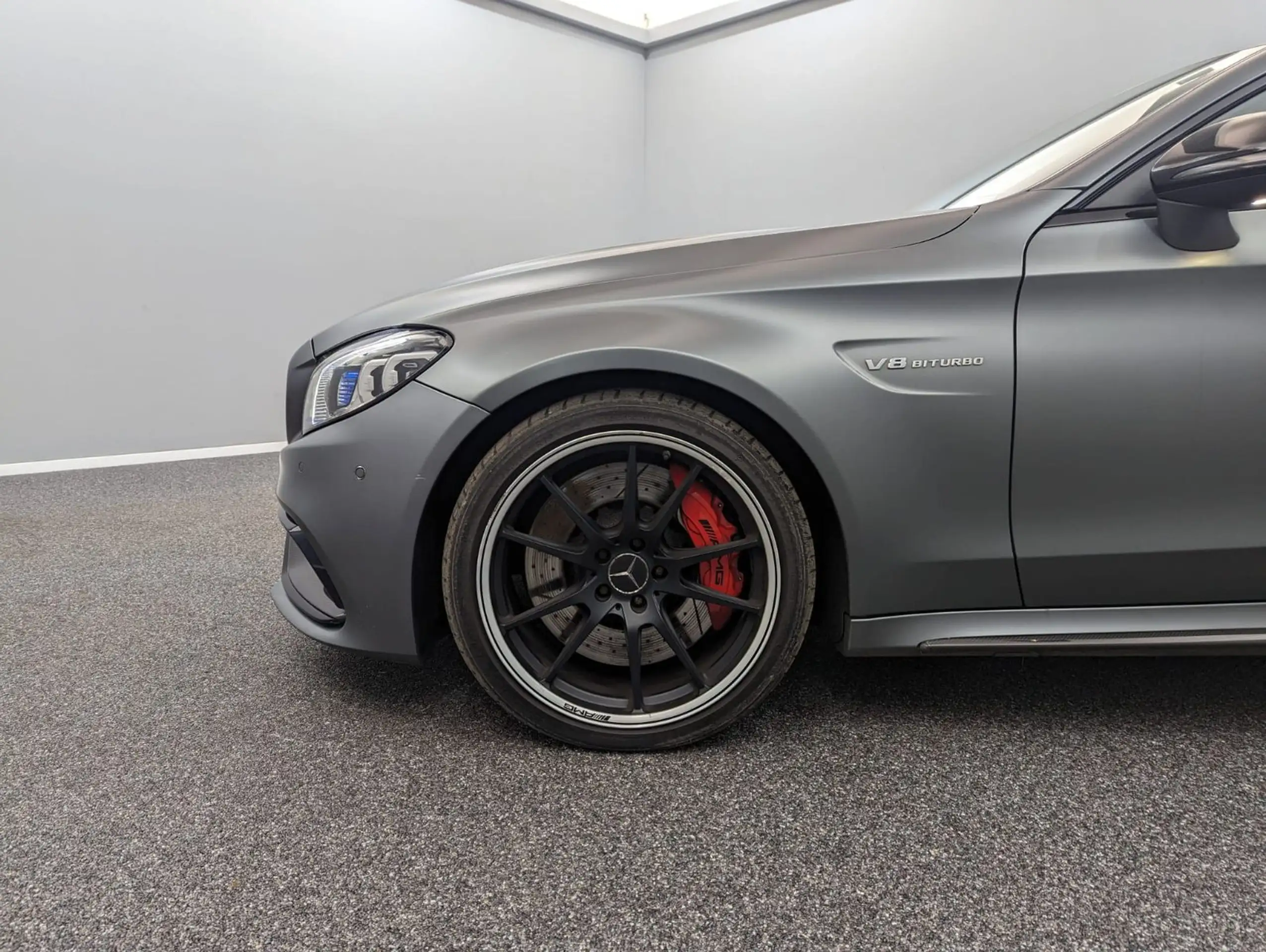 Mercedes-Benz - C 63 AMG